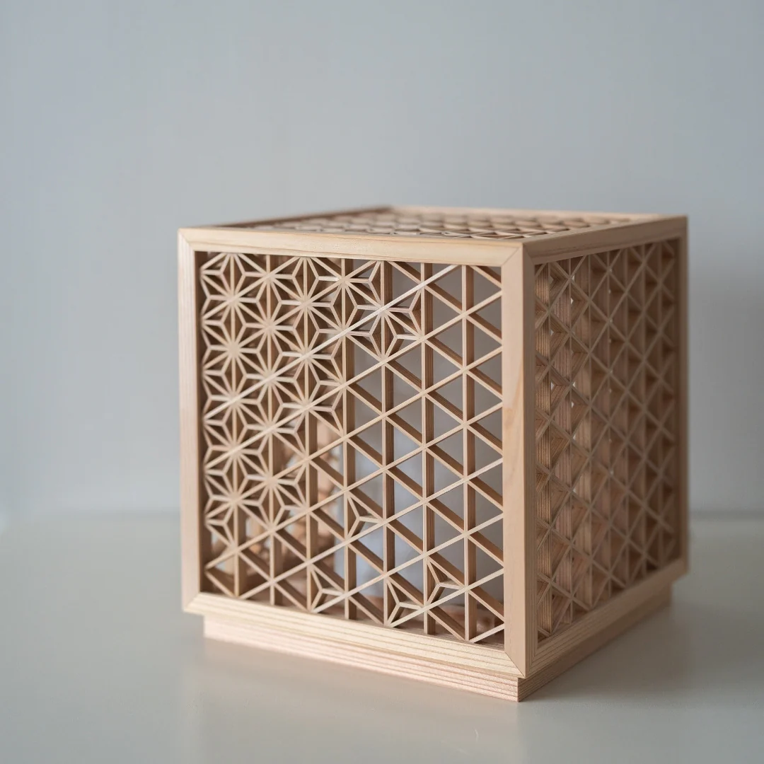 Japanese Kumiko Lantern "Asanoha" - Large - Image 6