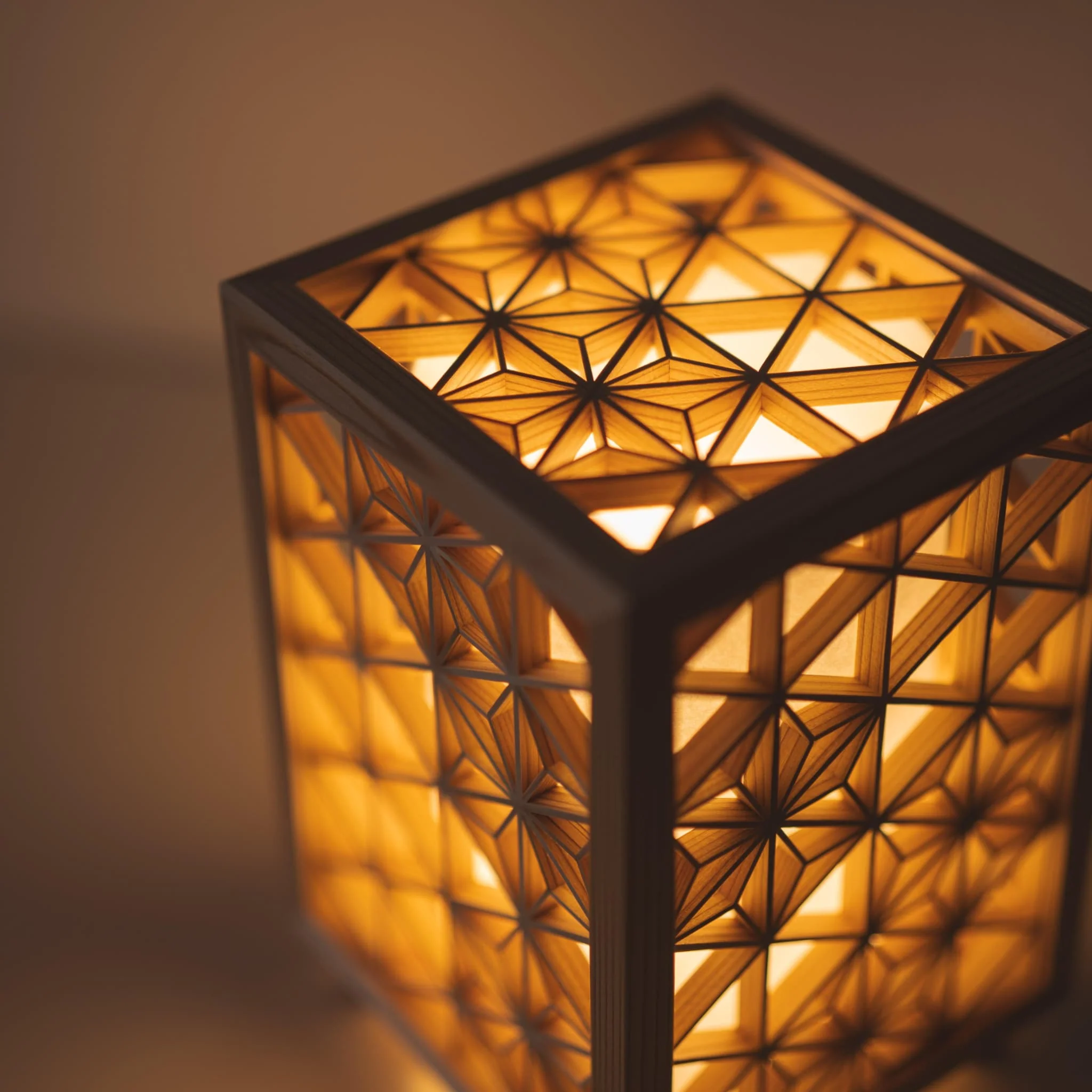 Japanese Kumiko Lantern "Asanoha" - Small - Image 5