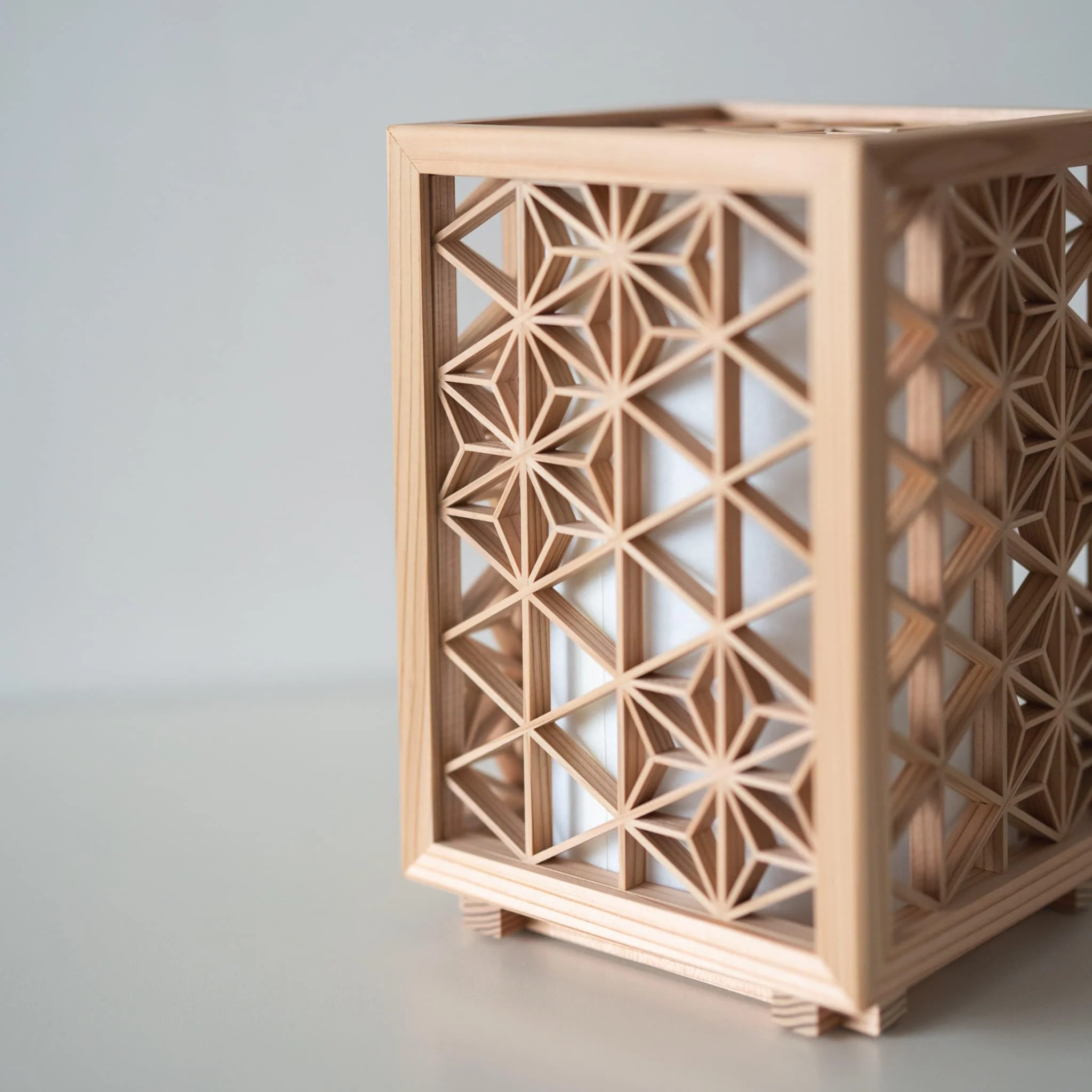 Japanese Kumiko Lantern "Asanoha" - Small - Image 8