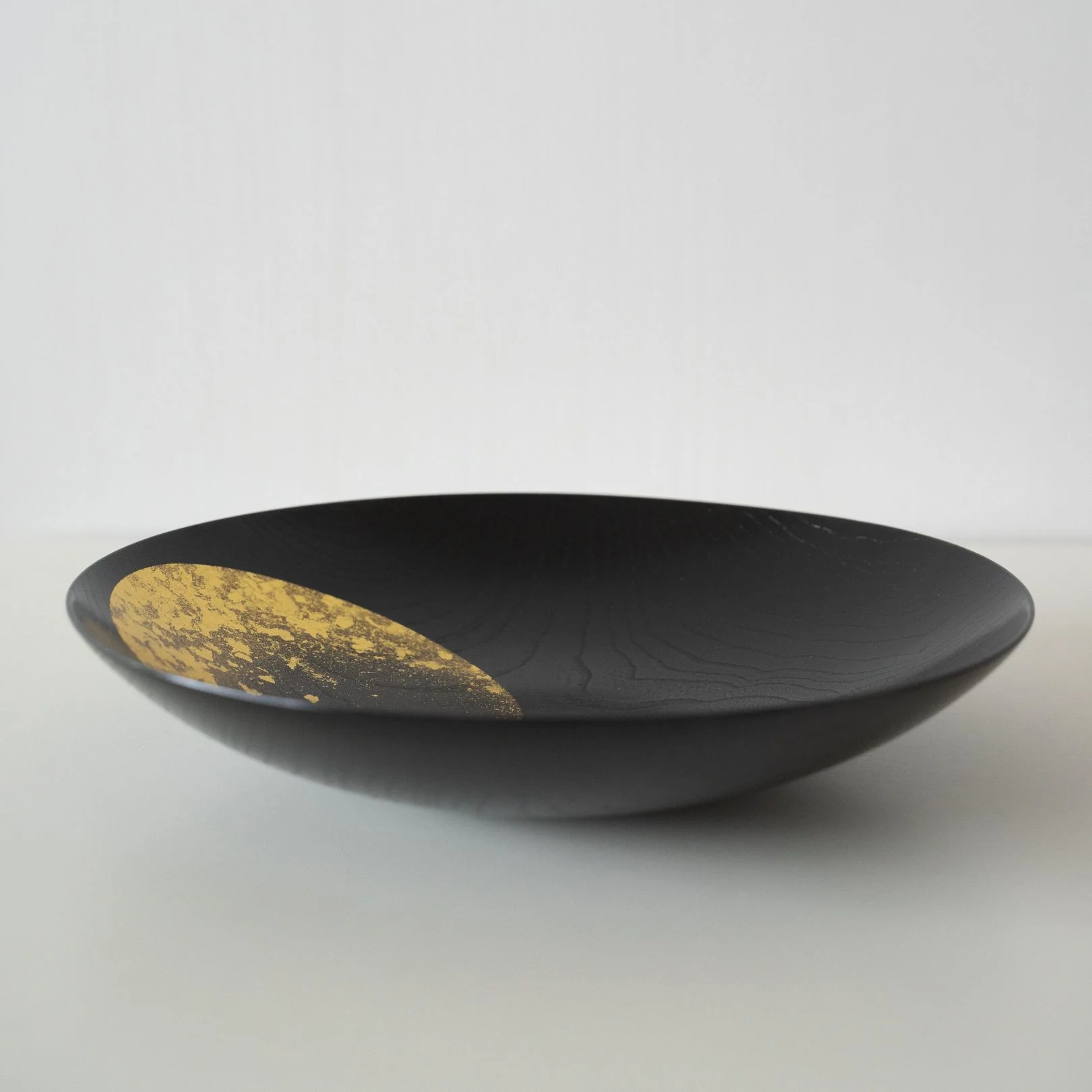 Hazy Moon - Gold Leaf Lacquerware Bowl - Image 3