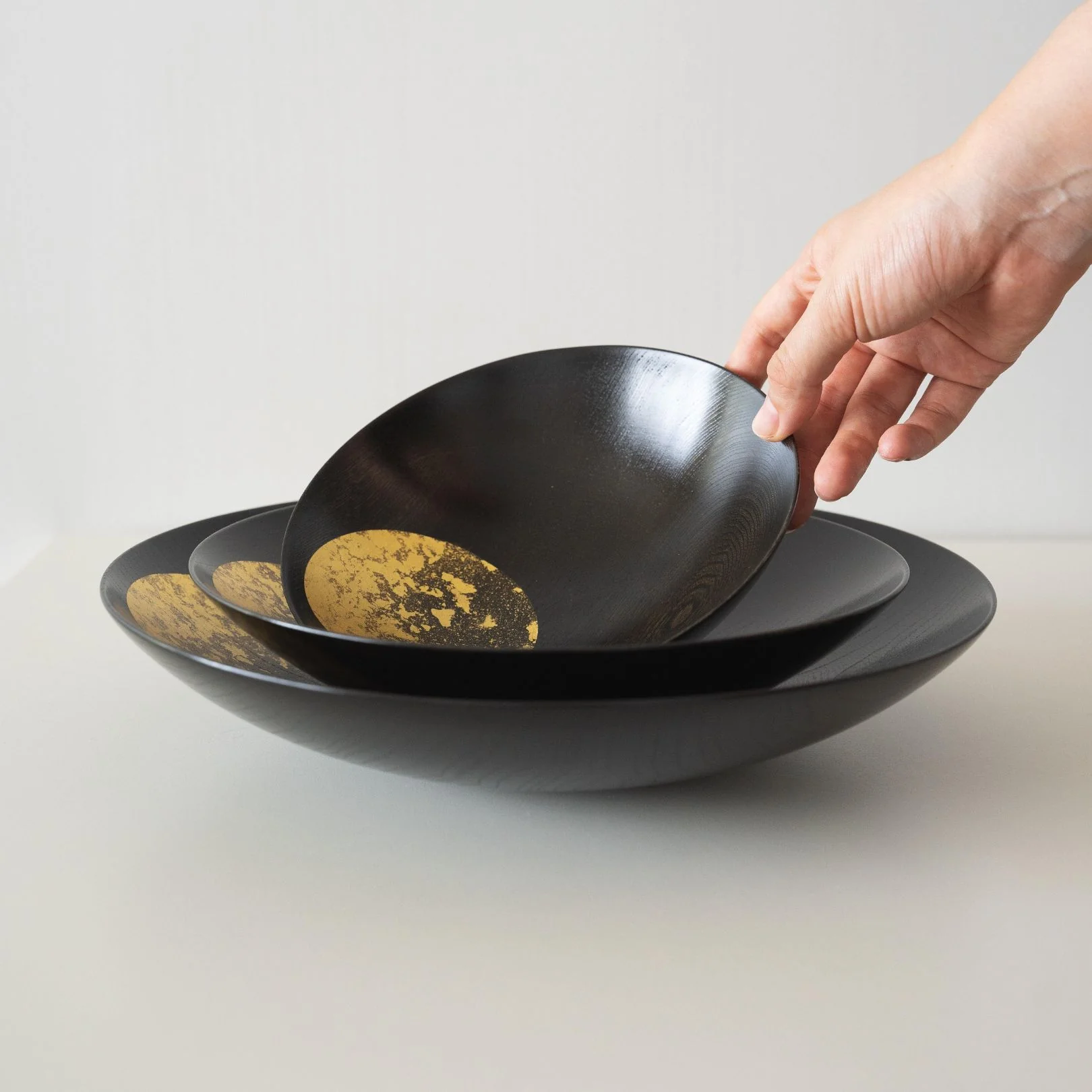 Hazy Moon - Gold Leaf Lacquerware Bowl - Image 4