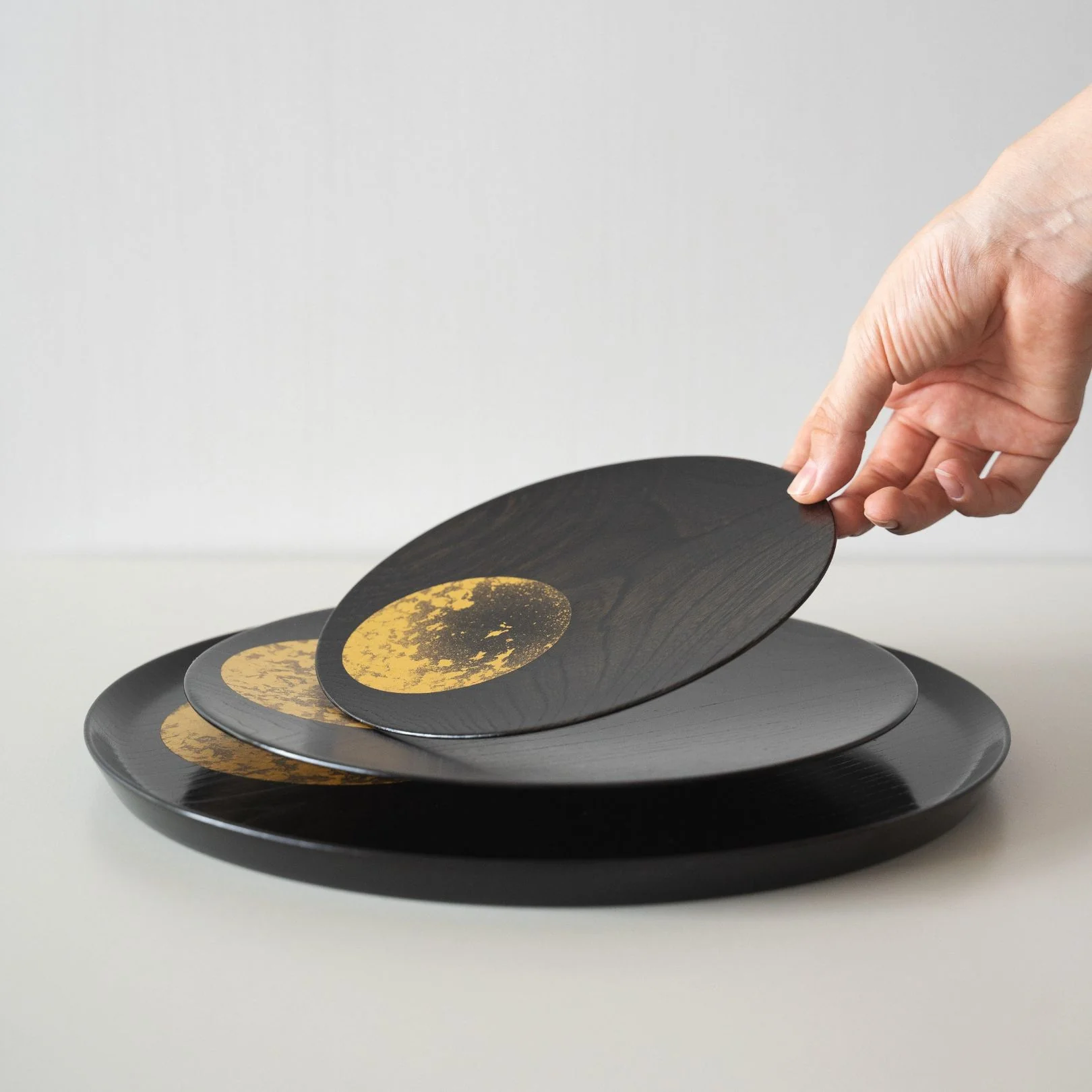Hazy Moon - Gold Leaf Lacquerware Plate - Image 5