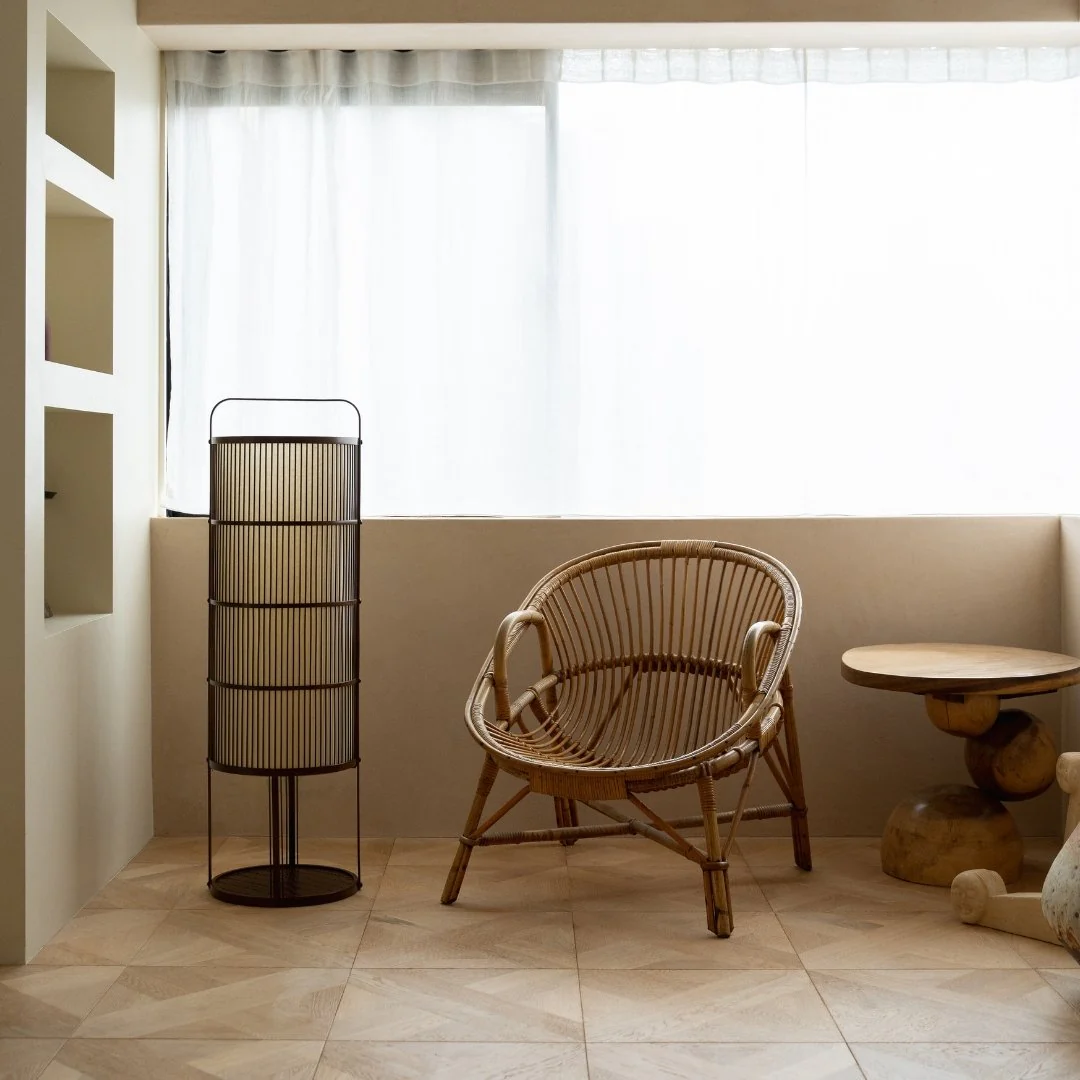 Japanese Bamboo Floor Lamp "Ajiro-base" - Image 4