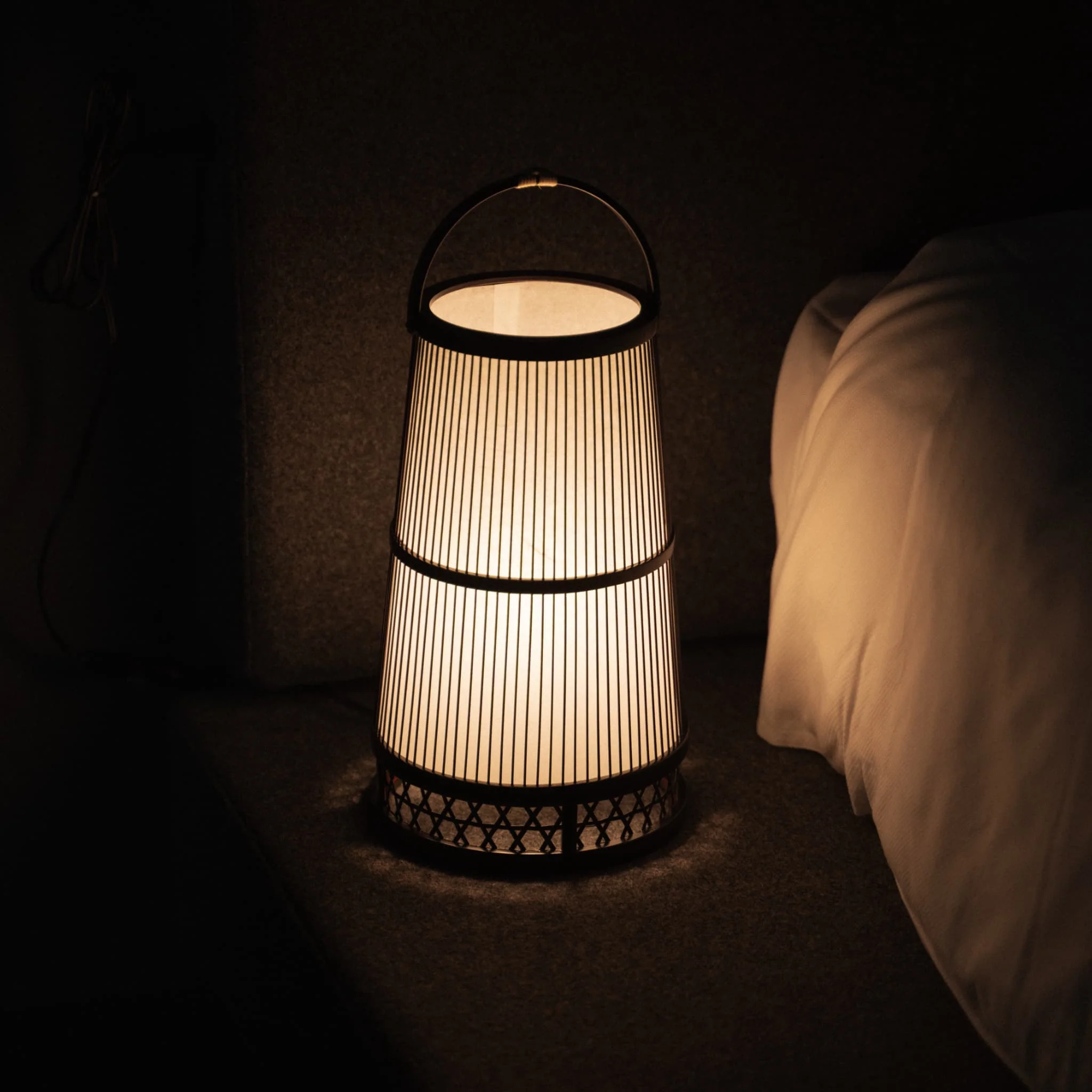 Japanese Bamboo Floor Lamp "Hagoromo" - Image 4