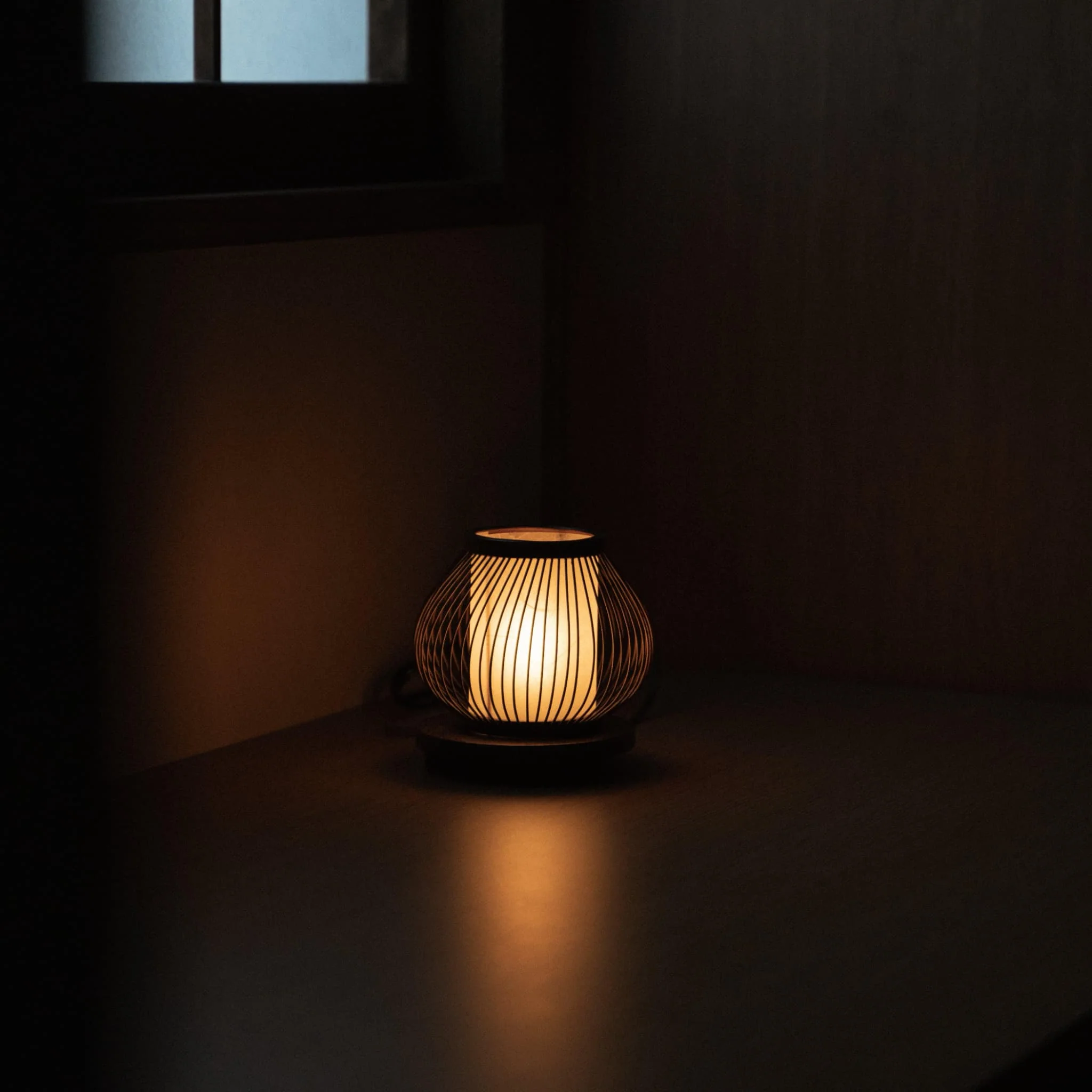Japanese Bamboo Table Lamp “Star Droplet” - Image 3