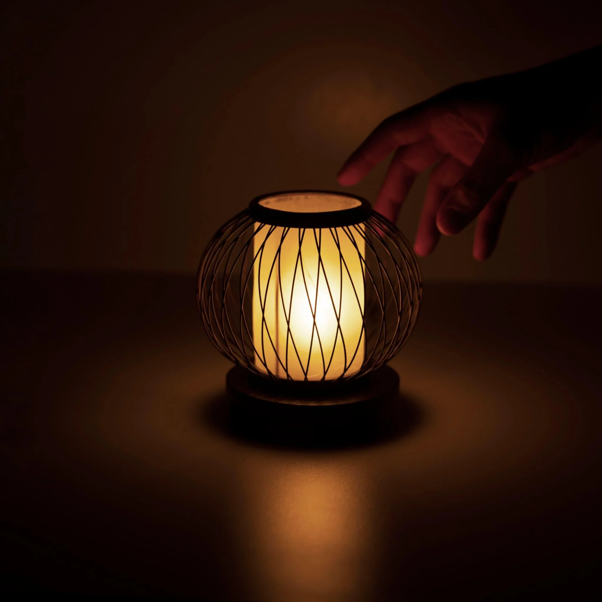 Japanese Bamboo Table Lamp "Moon Rabbit" - Image 5