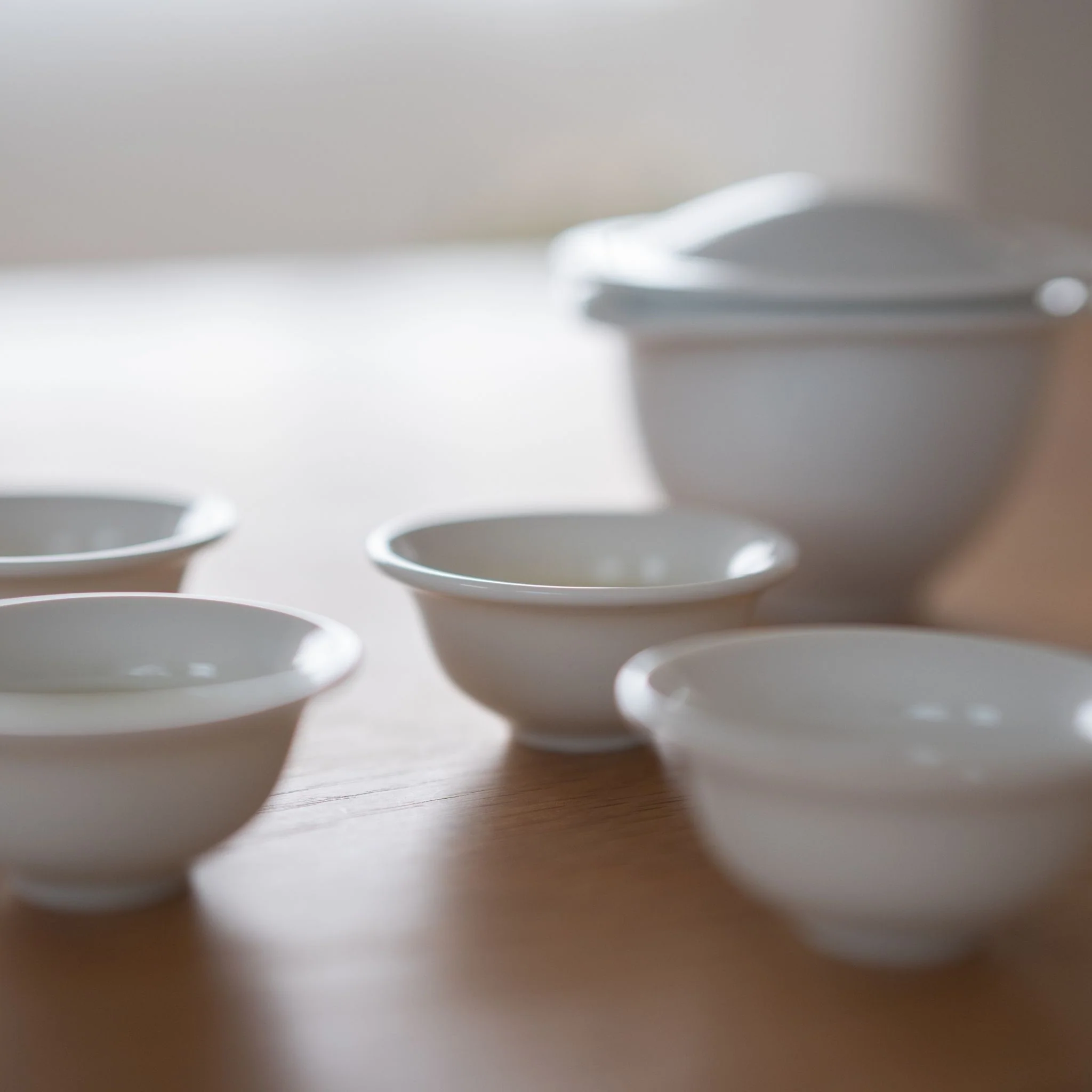 Japanese Hōhin Tea Set for Four - White - Image 3