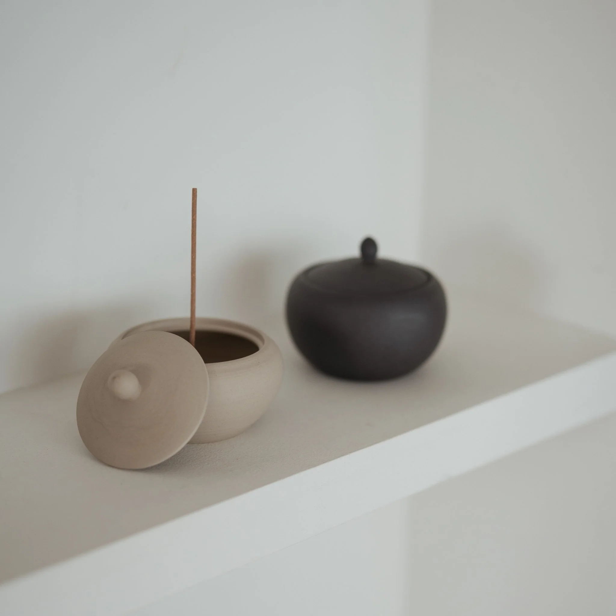 Japanese Incense Burner "Monk's Bowl" White - Image 4