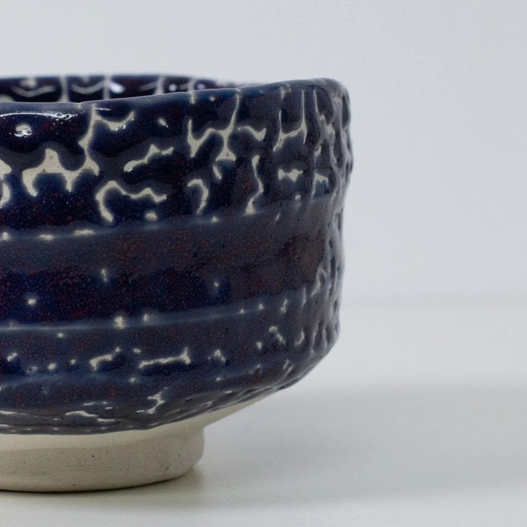Japanese Matcha Bowl "Midnight Blue Kairagi" - Image 3