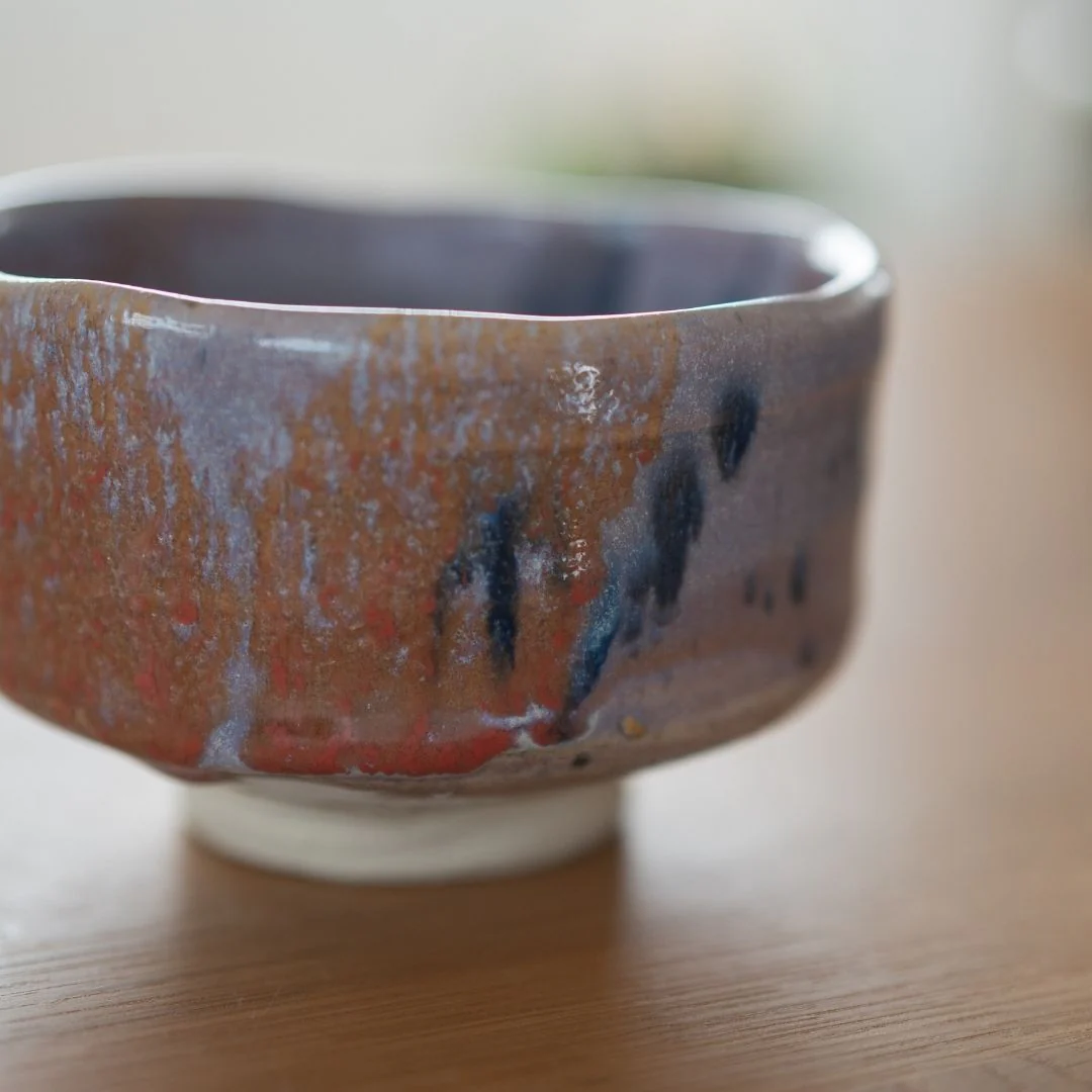 Japanese Matcha Bowl "Navy & Red Splash" - Image 7
