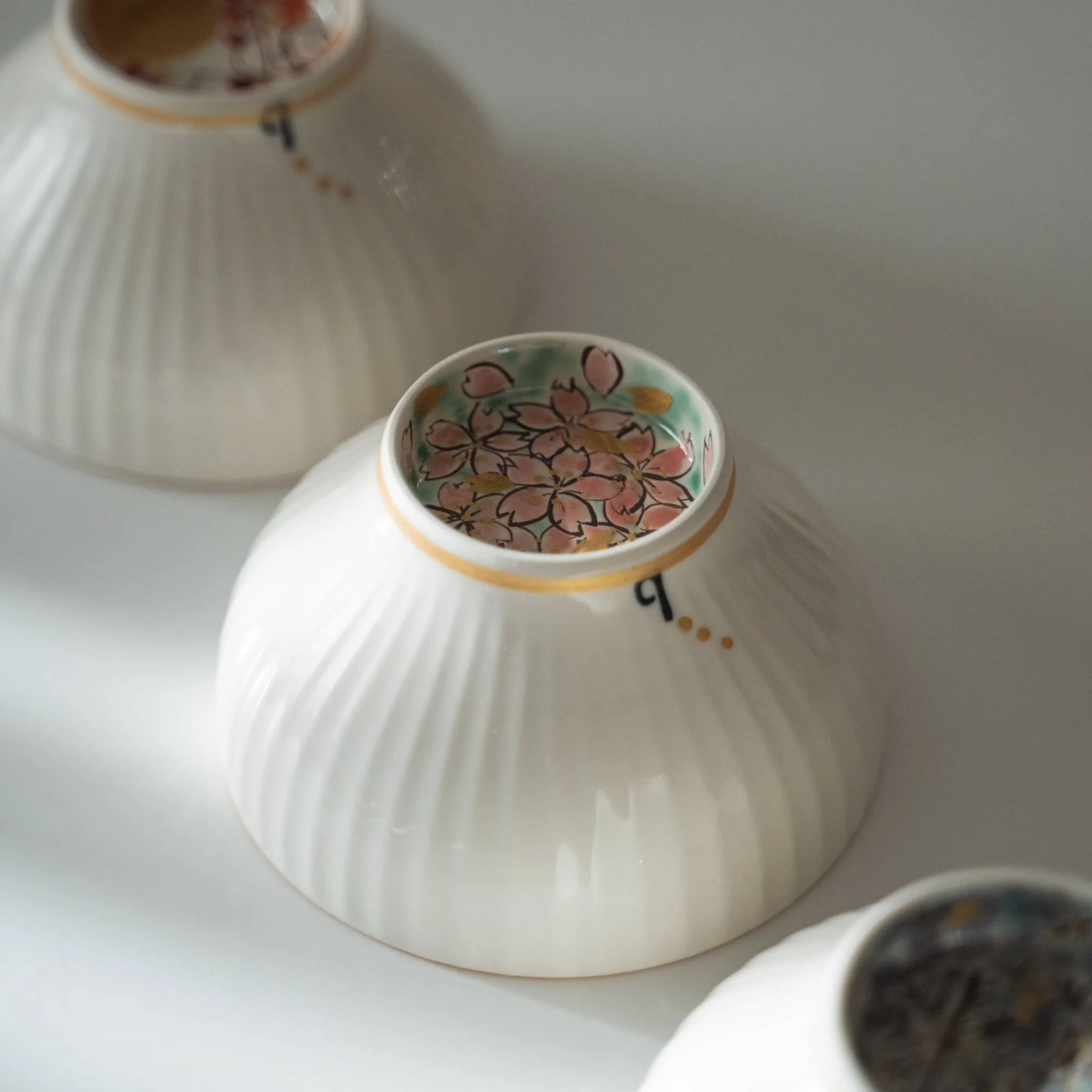 Japanese Matcha Bowl "Waraku" Flower - Image 4