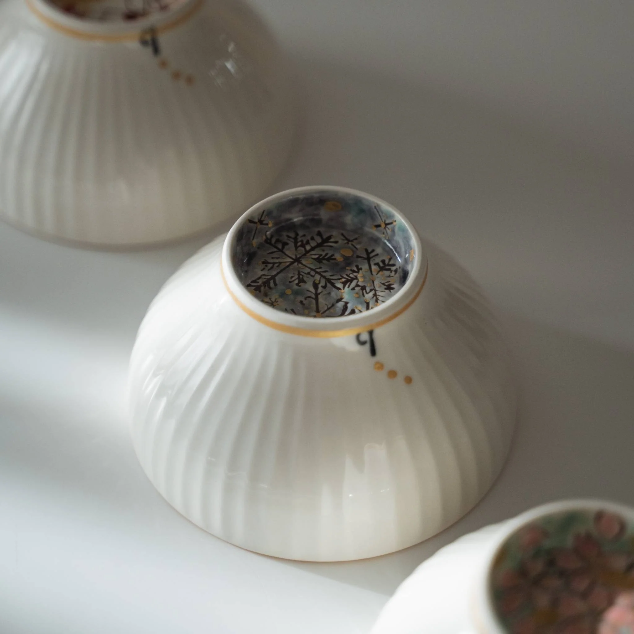 Japanese Matcha Bowl "Waraku" Snow - Image 4