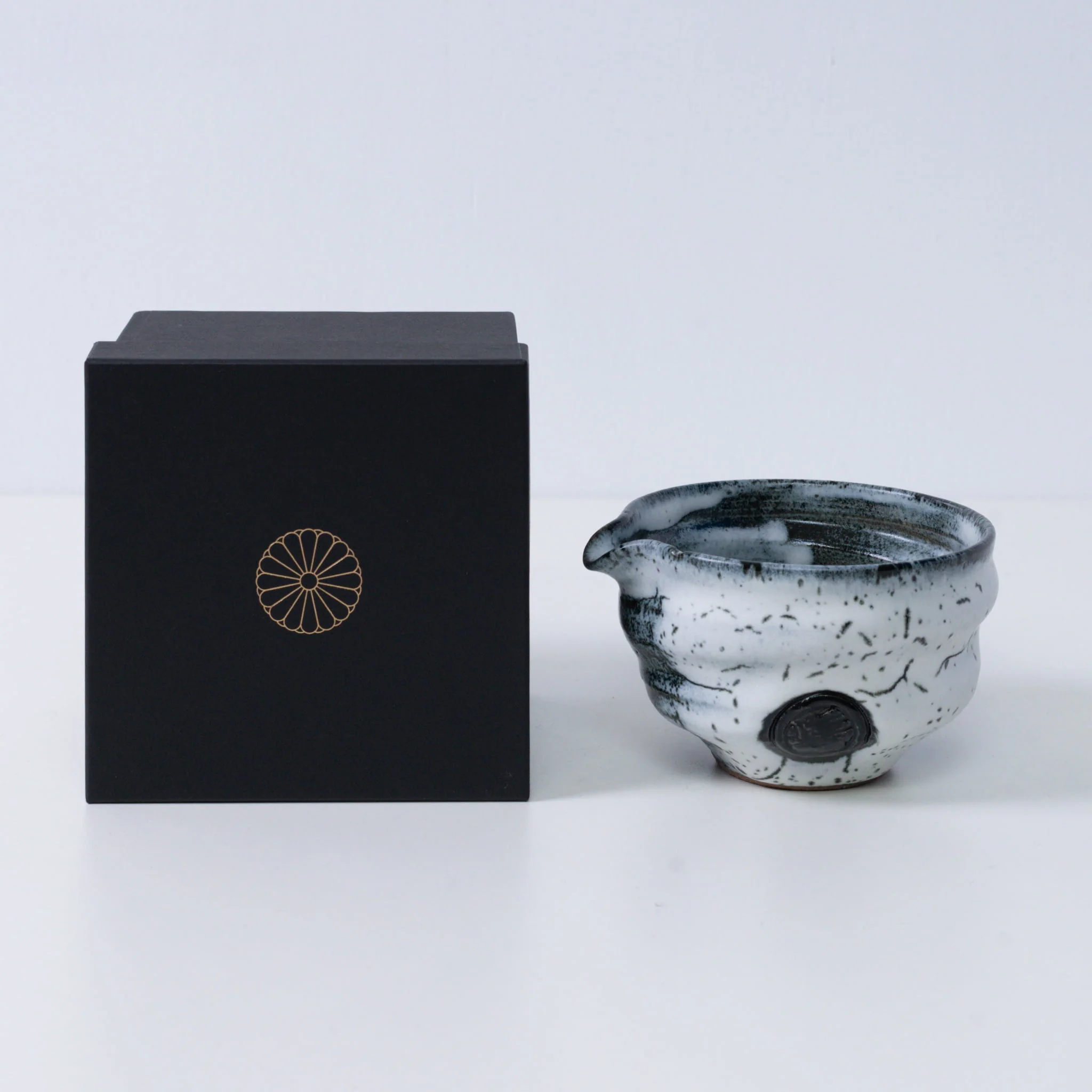 Japanese Matcha Bowl with Spout "Creative Cloud"