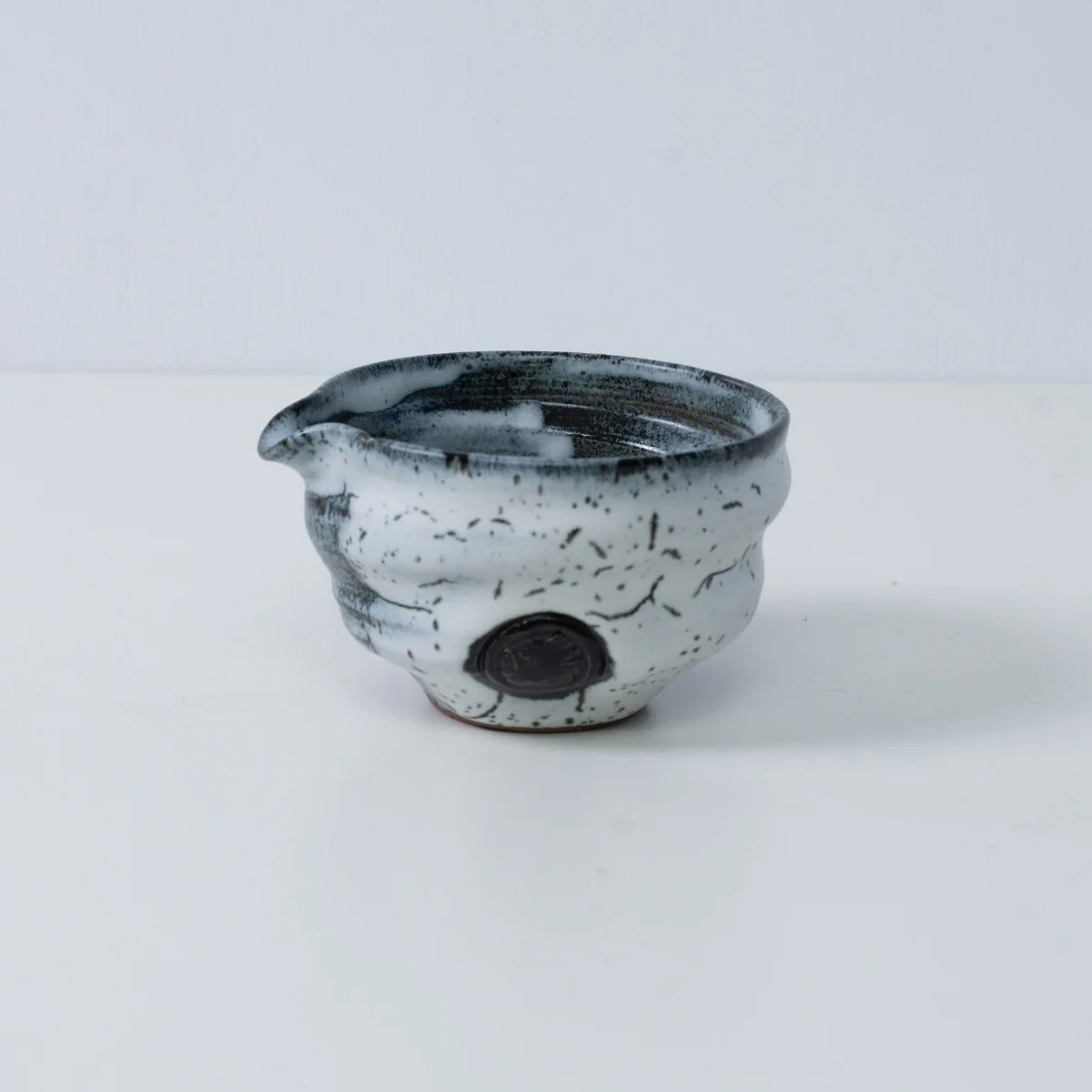 Japanese Matcha Bowl with Spout "Creative Cloud" - Image 8