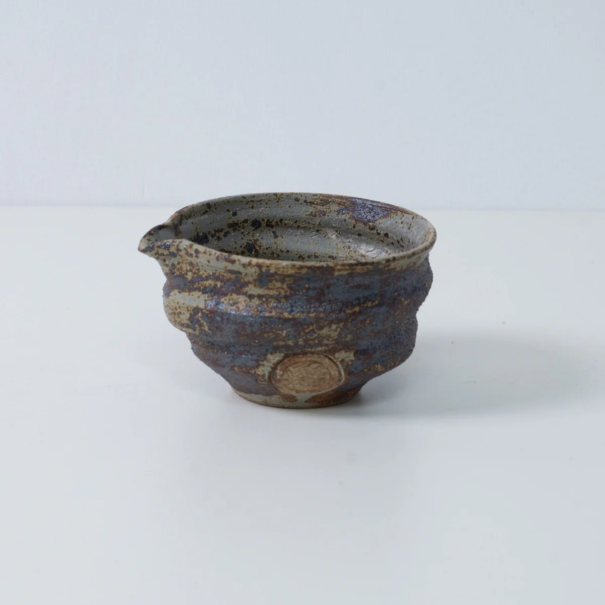 Japanese Matcha Bowl with Spout "Sakigake" - Image 8