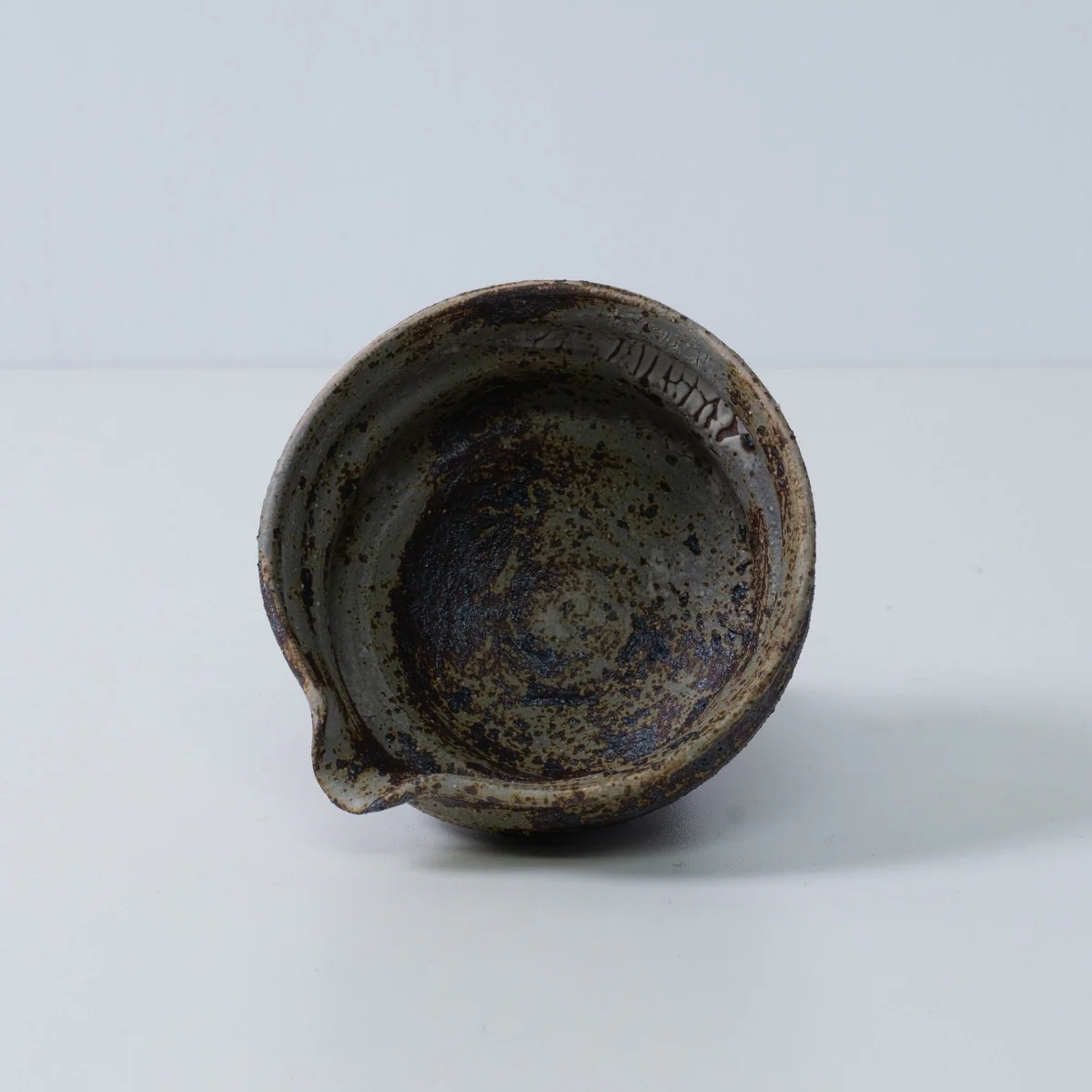 Japanese Matcha Bowl with Spout "Sakigake" - Image 9