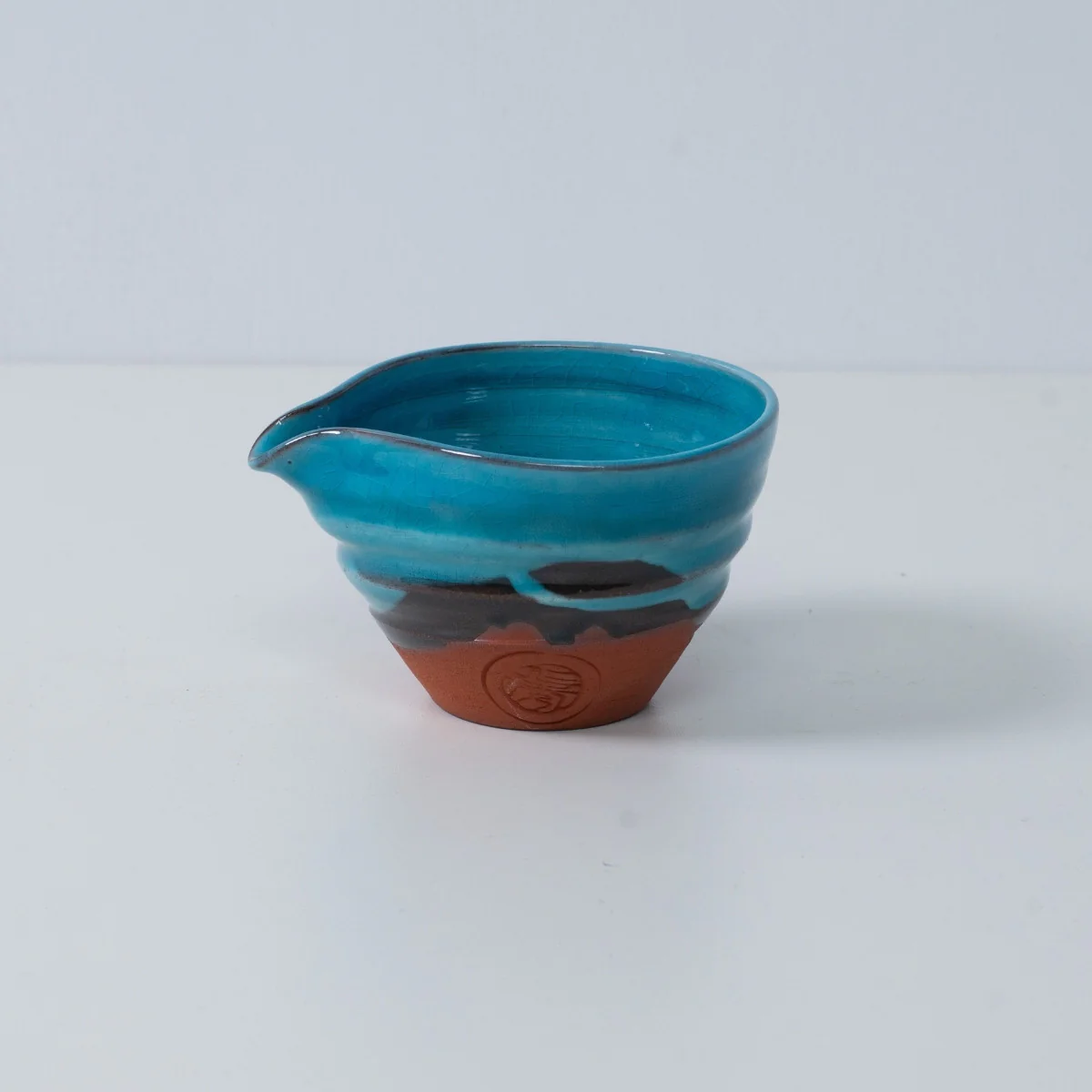 Japanese Sake Set "Soku Blue" - Katakuchi Carafe & 2 Cups - Image 5