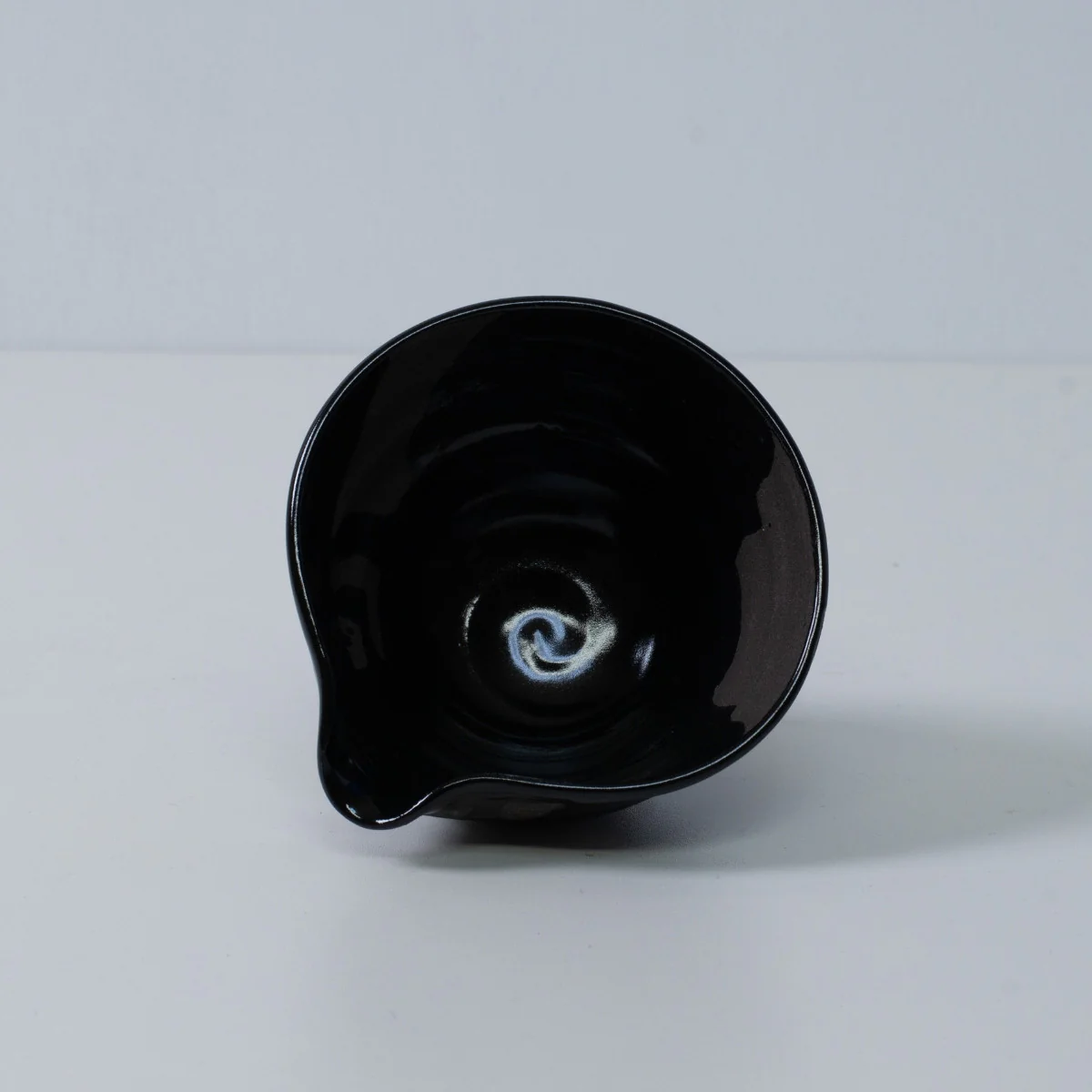 Japanese Matcha Bowl with Spout "Sumi Black" - Image 9