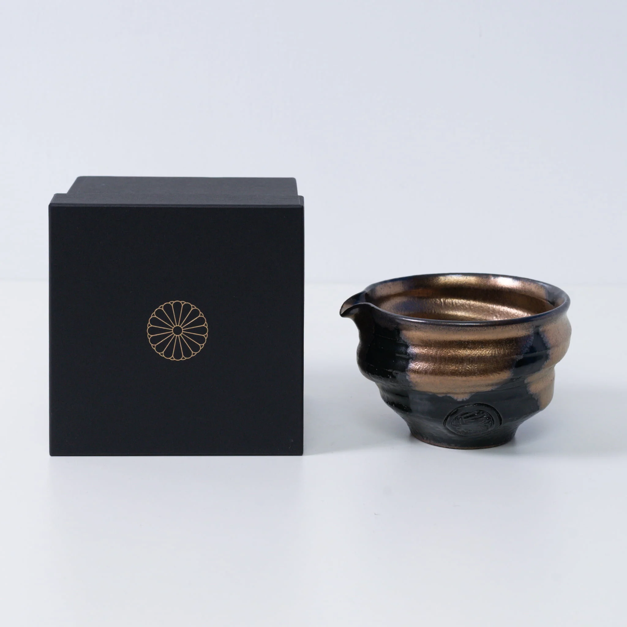 Japanese Matcha Bowl with Spout "Zen"