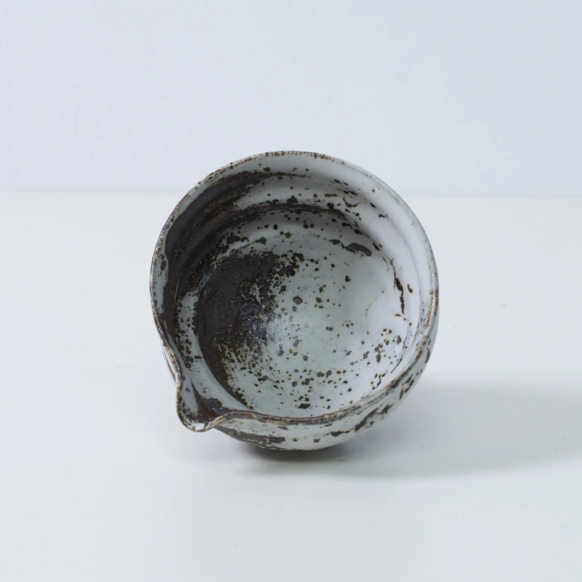 Japanese Matcha Bowl with Spout "Zui" - Image 9