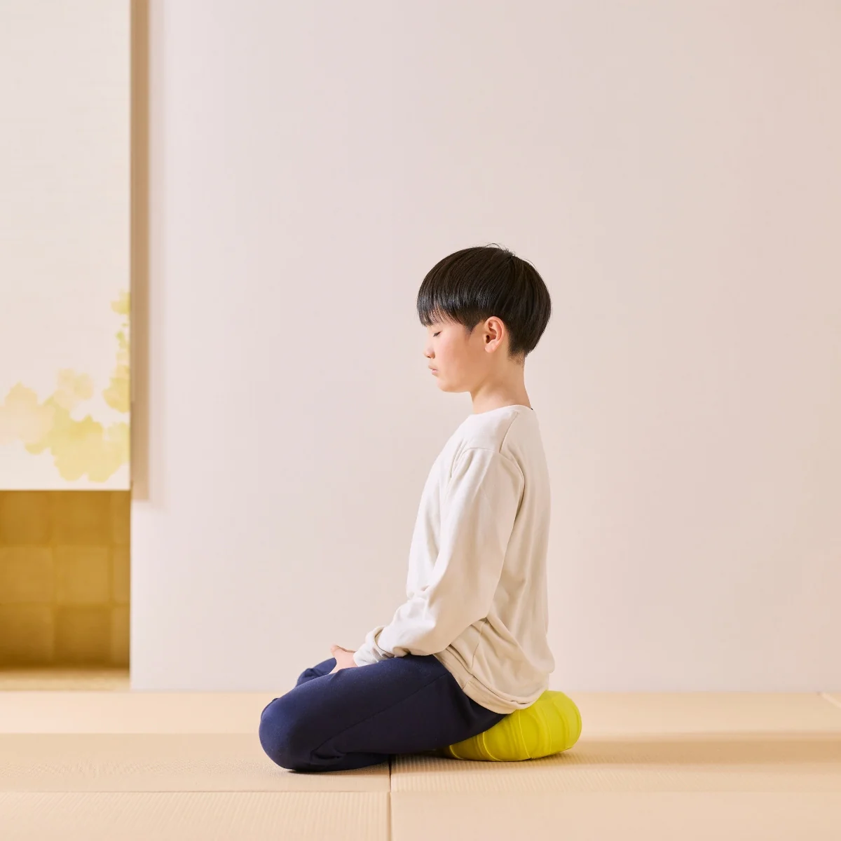 Japanese Meditation Cushion Zafu "ZAF MOMENT" Moonlight White - Image 12