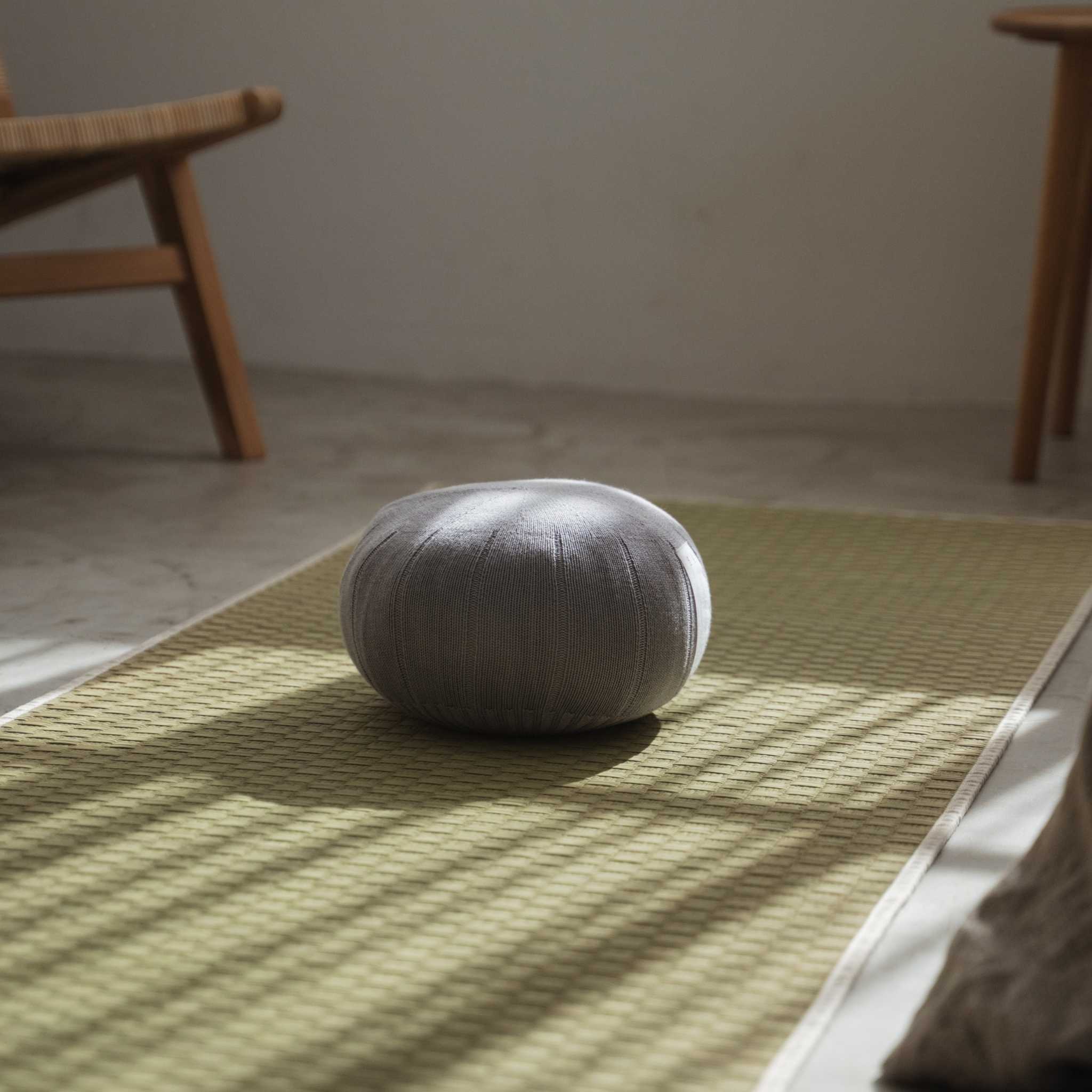 Japanese Meditation Cushion Zafu "ZAF RITUAL" Lagoon Gray - Image 3