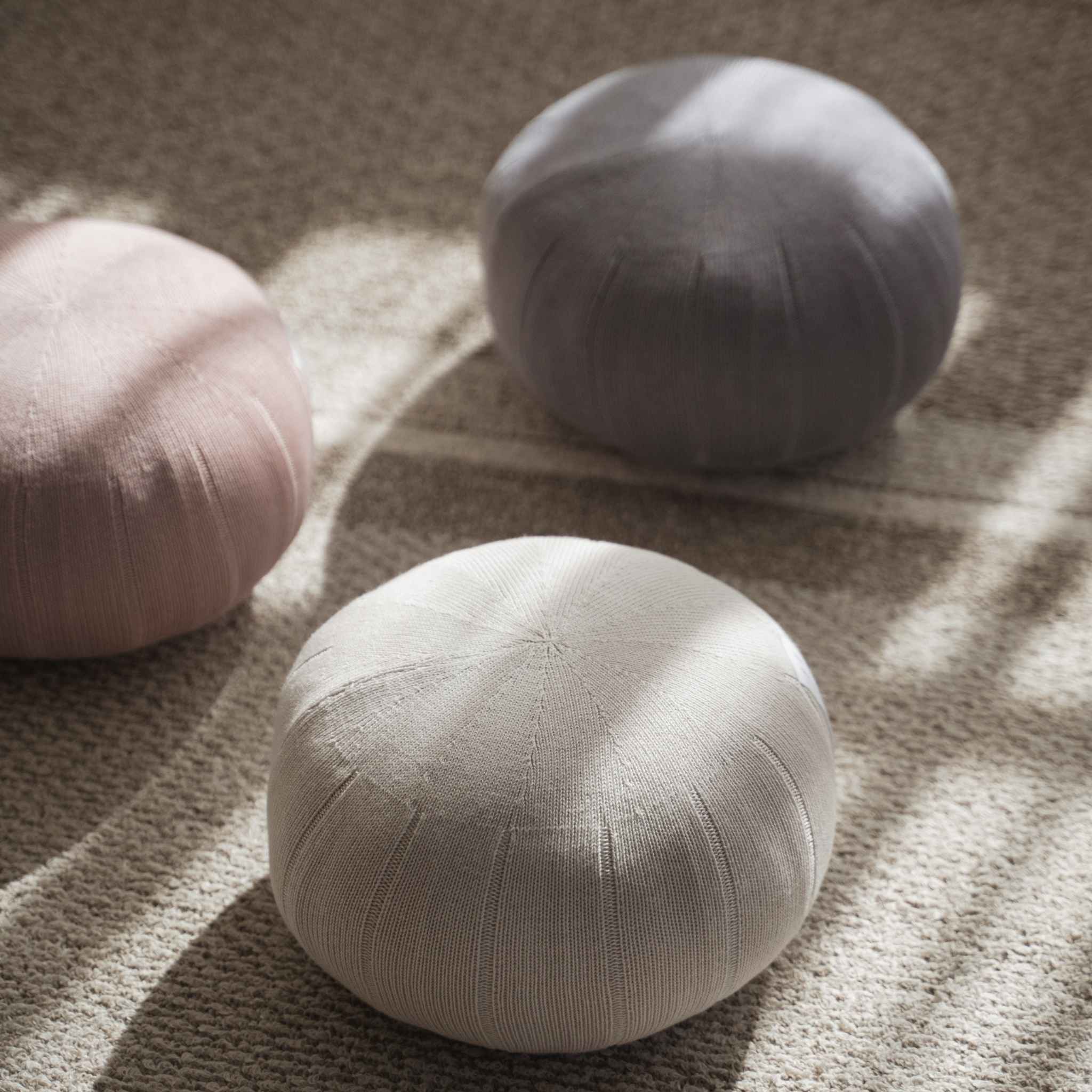 Japanese Meditation Cushion Zafu "ZAF RITUAL" White Gray - Image 3