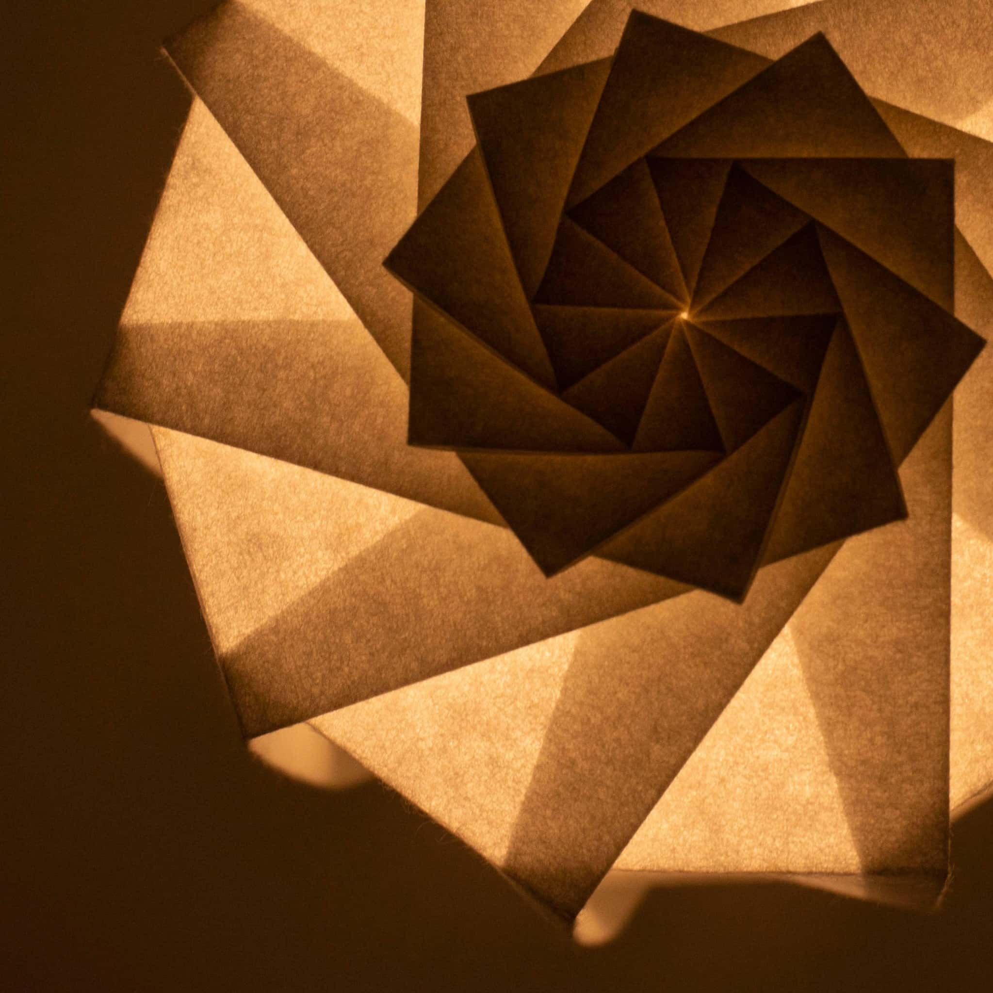Japanese Origami Paper Table Lamp "Flower of Light" - tutu S - Image 3