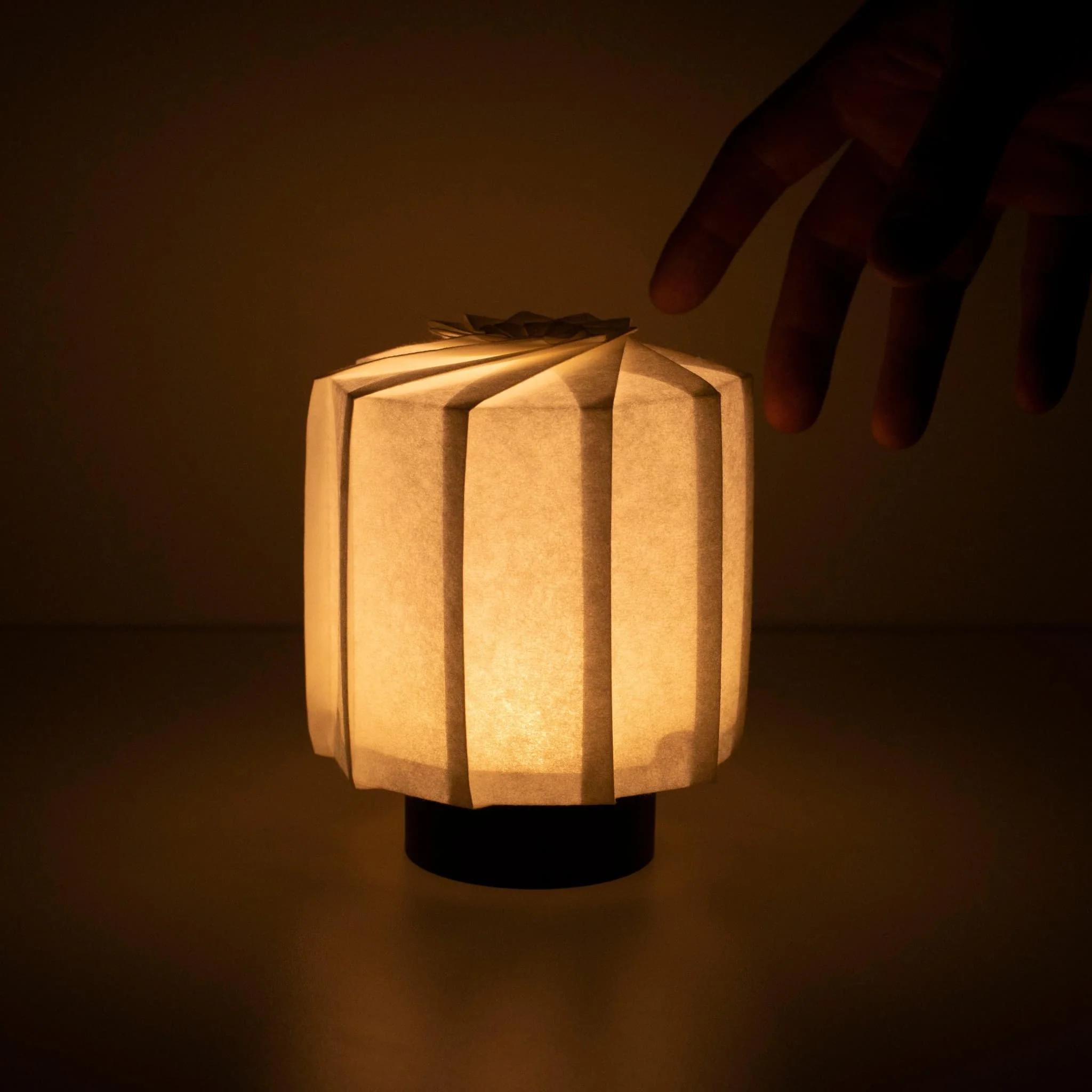 Japanese Origami Paper Table Lamp "Flower of Light" - tutu S - Image 5
