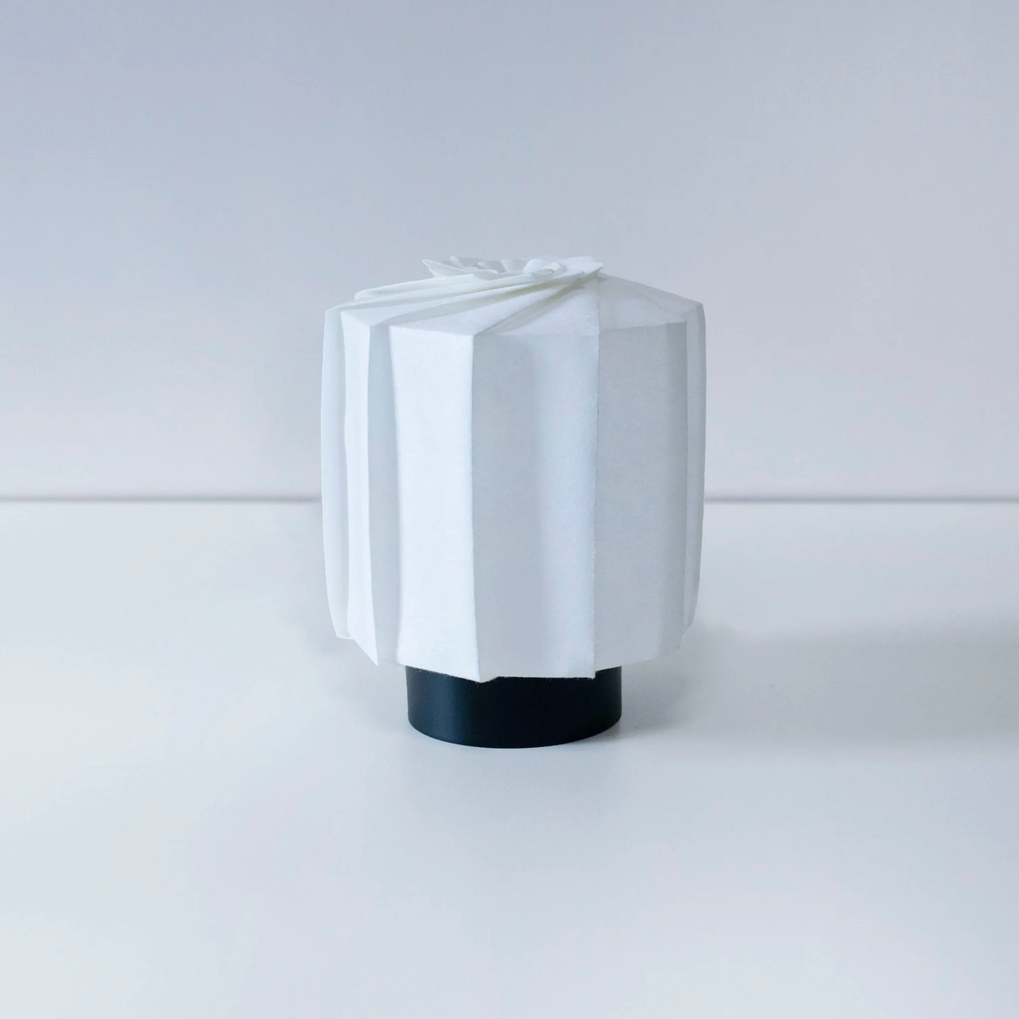 Japanese Origami Paper Table Lamp "Flower of Light" - tutu S - Image 6