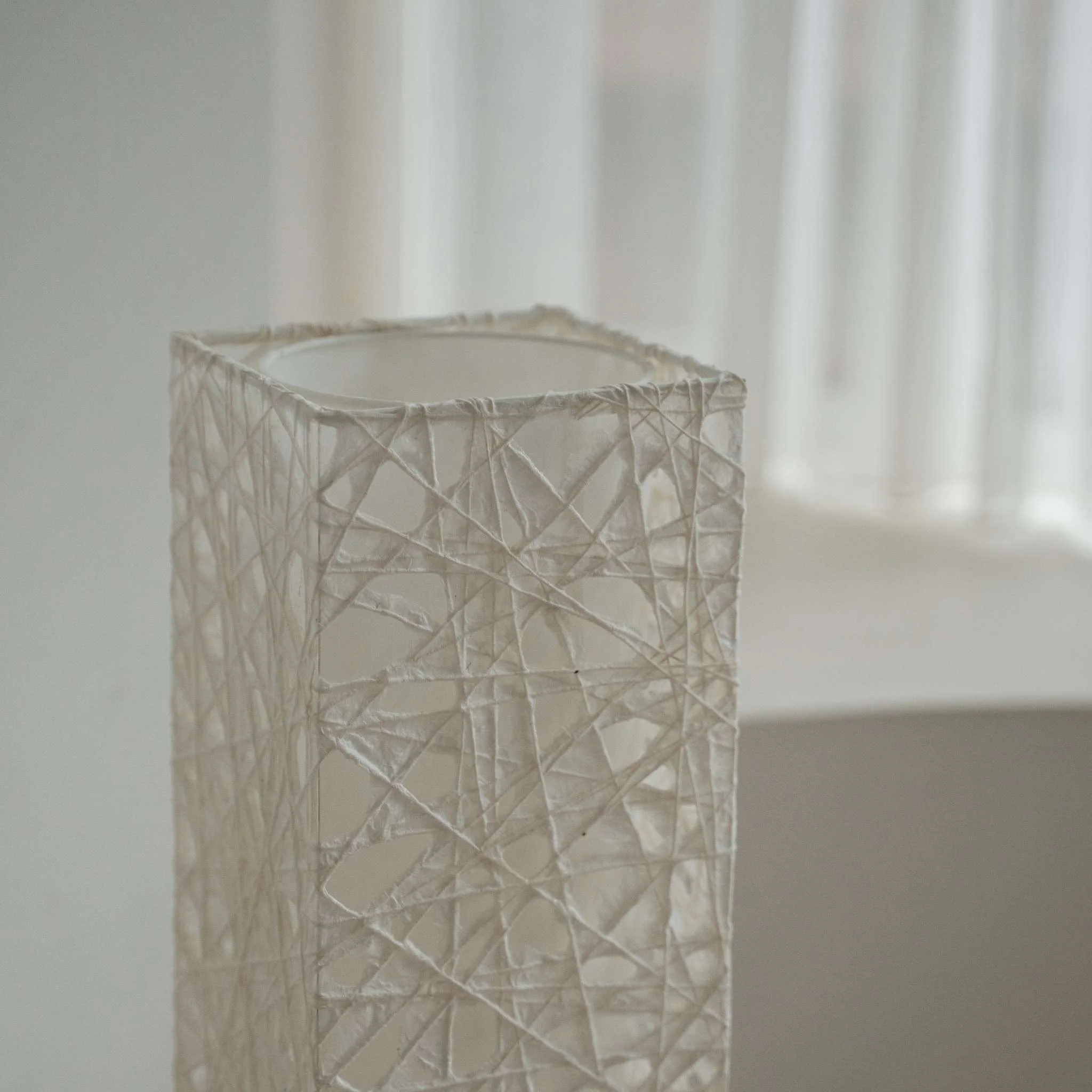 Japanese Paper Floor Lamp "ME-LOOK 01" White - Image 3