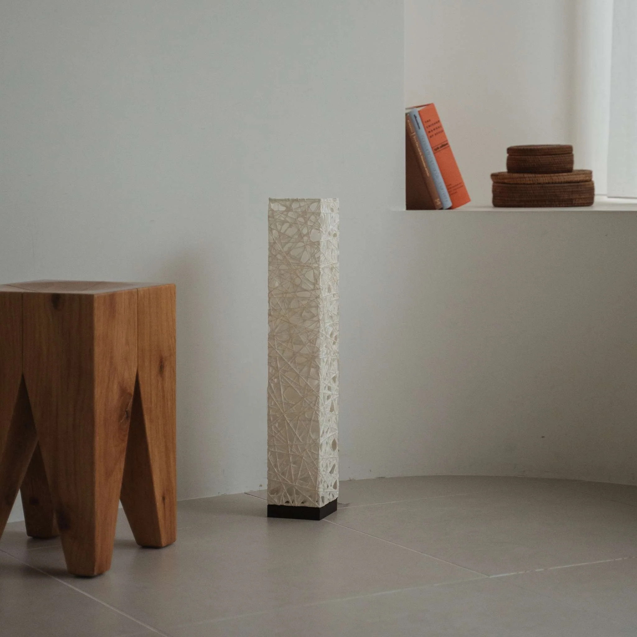 Japanese Paper Floor Lamp "ME-LOOK 02" White - Image 2