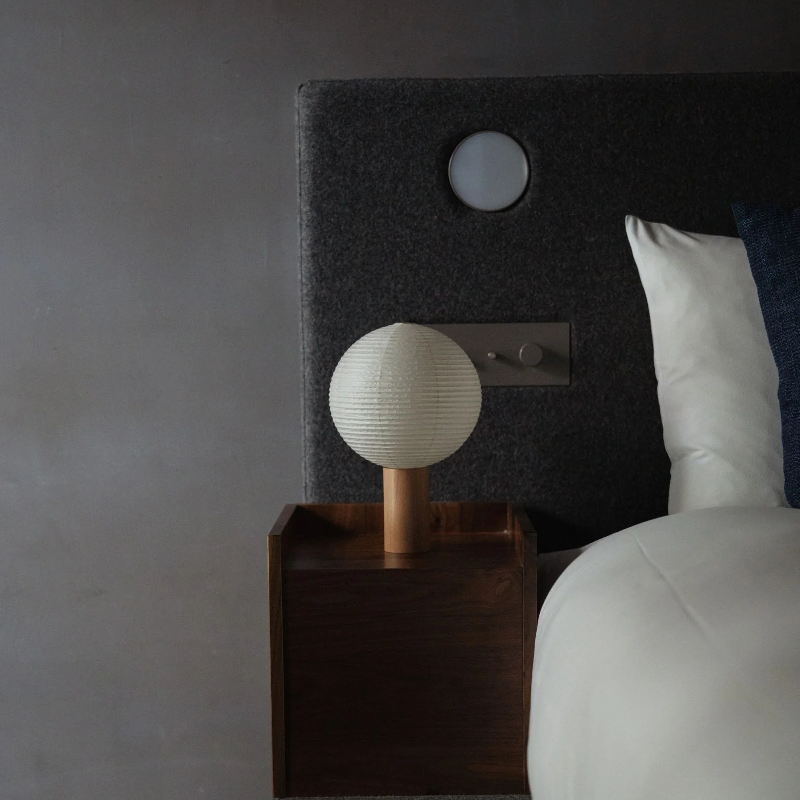 Japanese Paper Table Lamp “TORCHIN CIRCLE" - Image 3