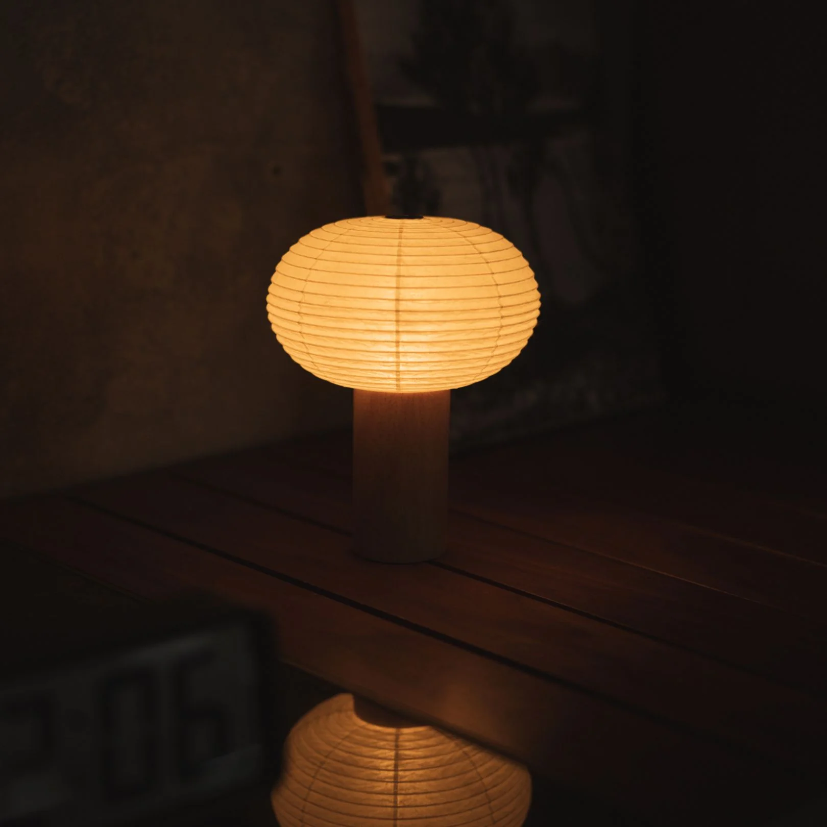Japanese Paper Table Lamp “TORCHIN OVAL" - Image 6