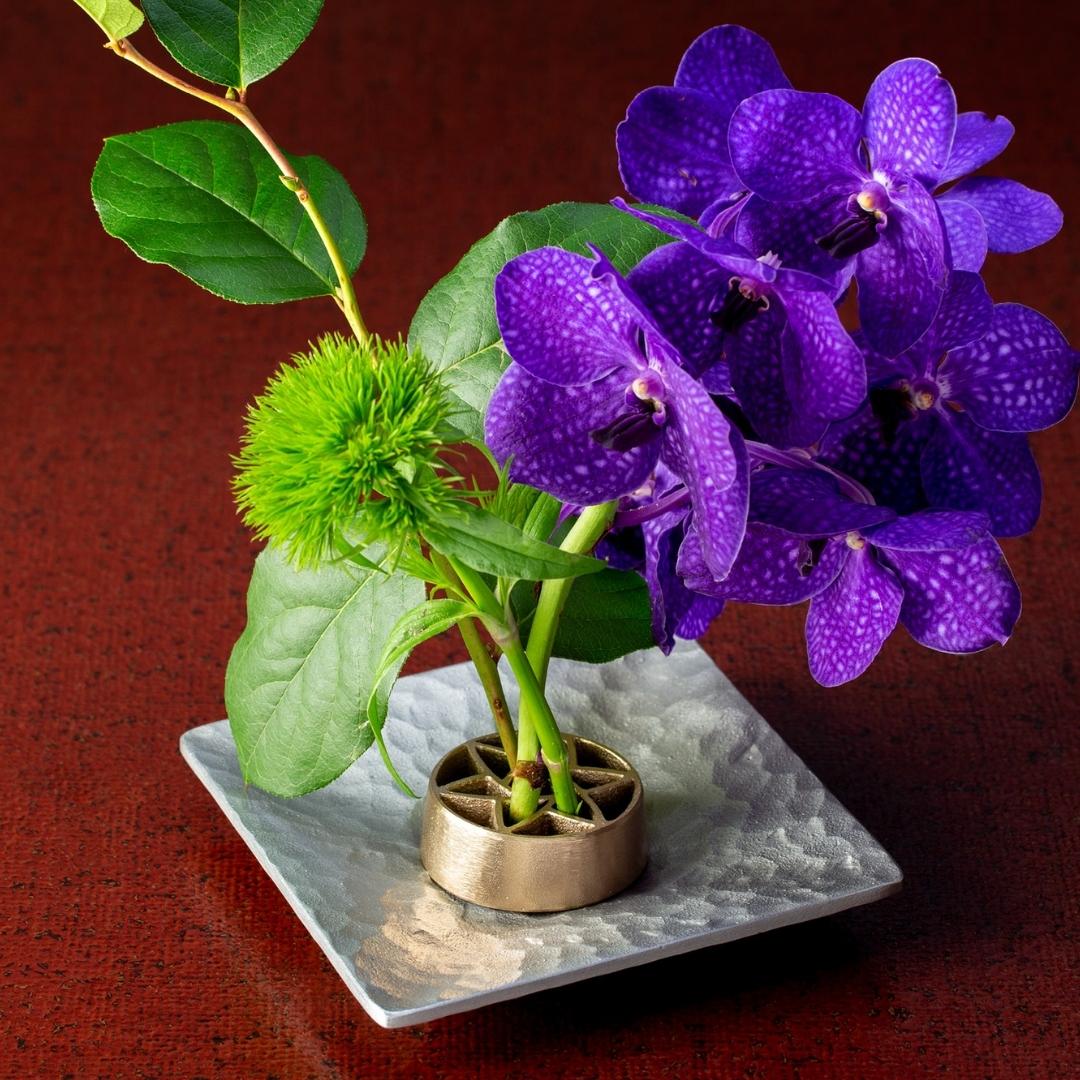 Japanese Pinless Kenzan Flower Frog "Hana" for Ikebana - Image 6