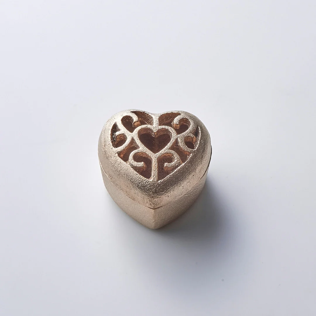 Japanese Pinless Kenzan Flower Frog "Heart" for Ikebana