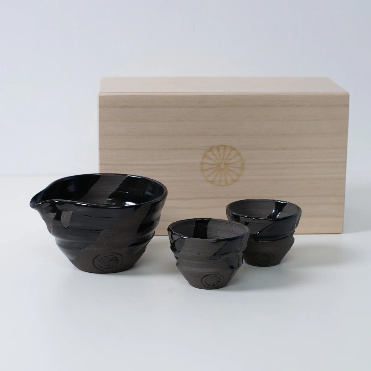 Japanese Sake Set "Sumi Black" - Katakuchi Carafe & 2 Cups