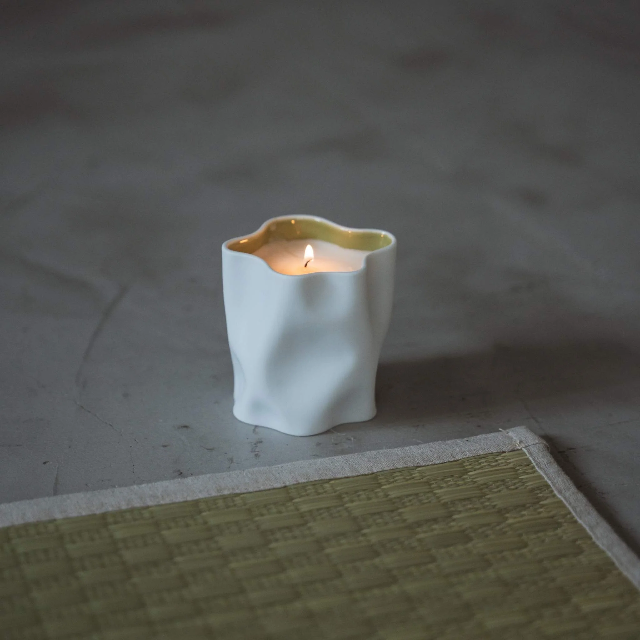 Japanese Scented Candle "YUZU" - Image 3