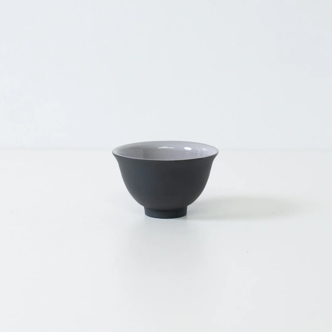 Japanese Tea Set "Donguri" - Black Kyusu Teapot (400cc) with 4 Teacups - Image 8