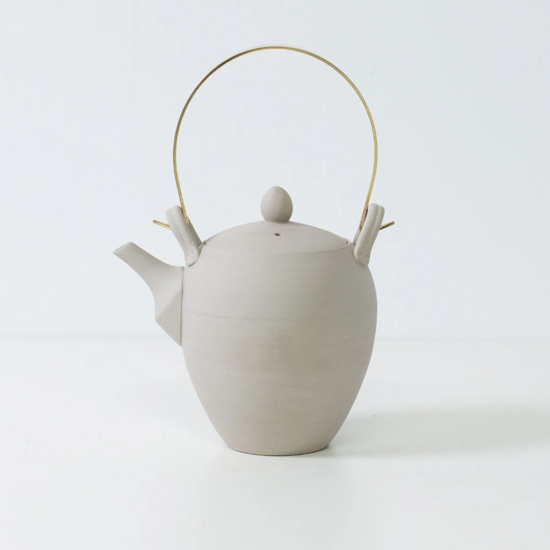 Japanese Tea Set "Donguri" - White Kyusu Teapot (400cc) with 4 Teacups - Image 6