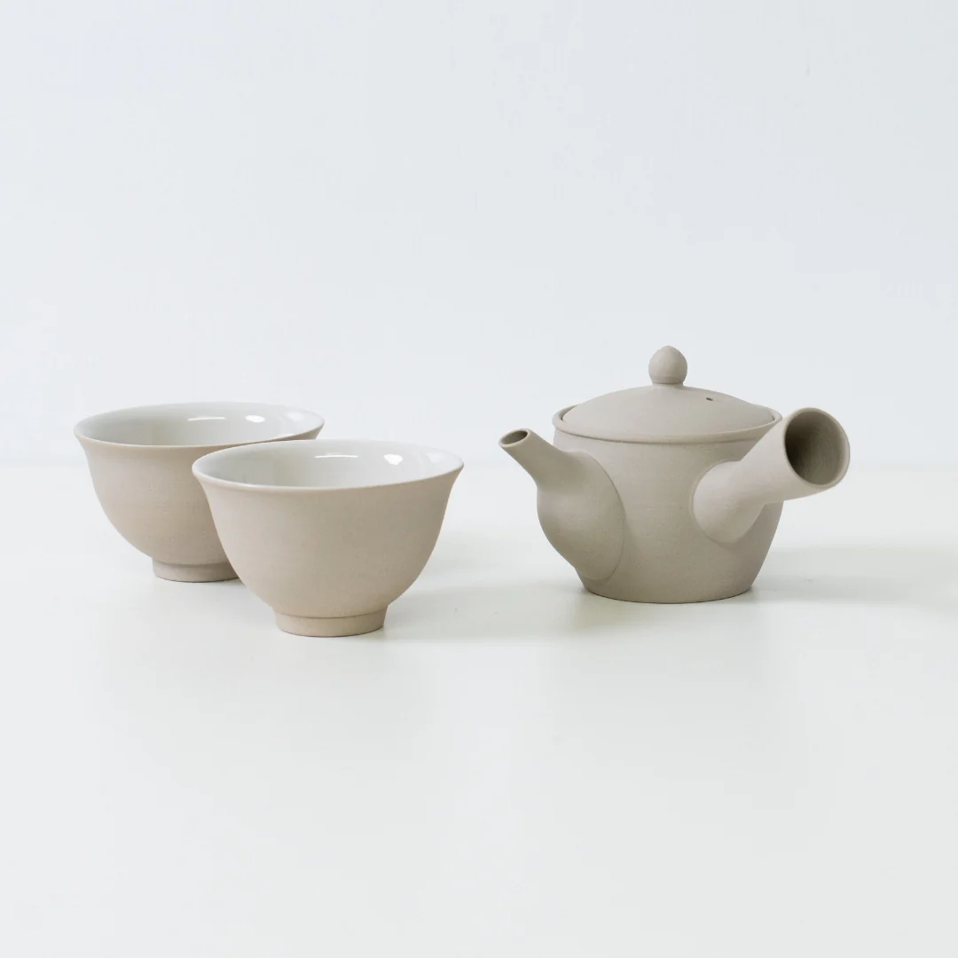 Japanese Tea Set "Fuyo" - White Kyusu Teapot (190cc) with 4 Teacups