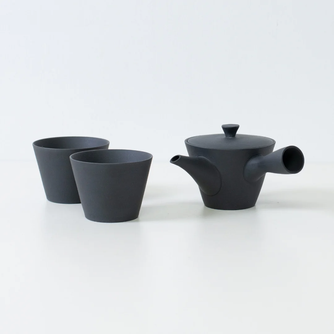 Japanese Tea Set "Sencha" - Black Kyusu Teapot (150cc) with 4 Teacups