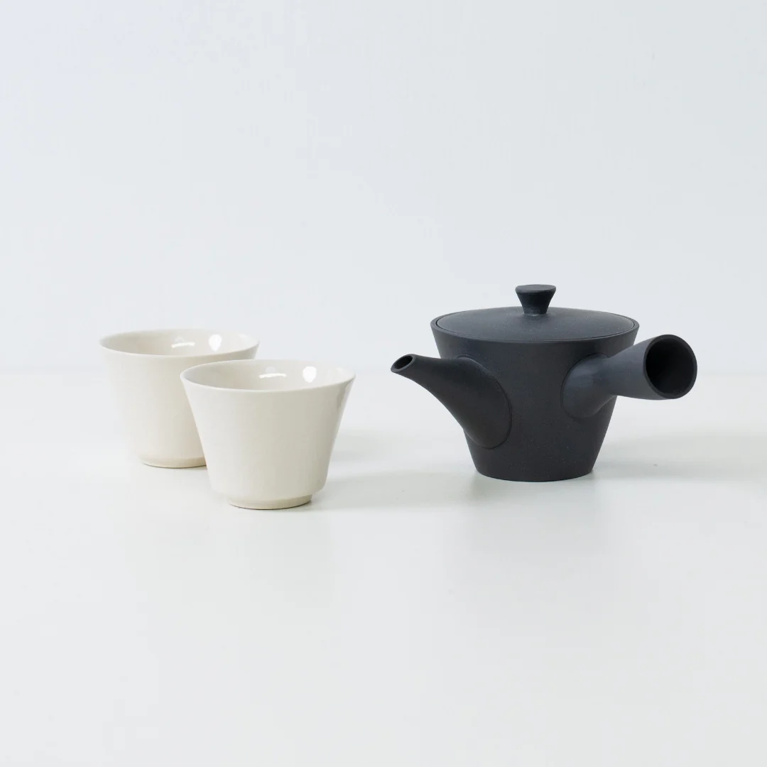 Japanese Tea Set "Sencha" - Black Kyusu Teapot (150cc) with 4 Teacups - Image 2