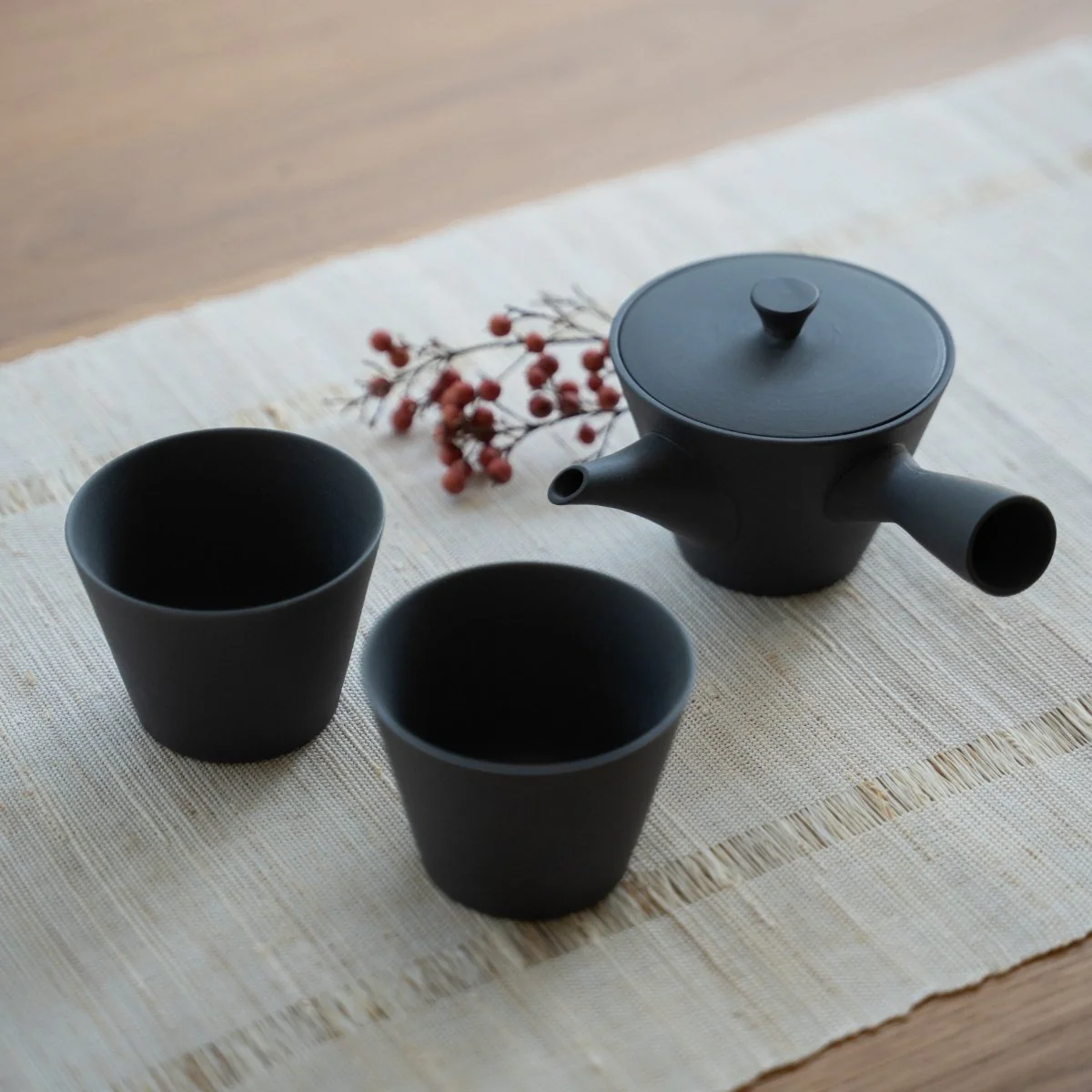 Japanese Tea Set "Sencha" - Black Kyusu Teapot (150cc) with 4 Teacups - Image 3