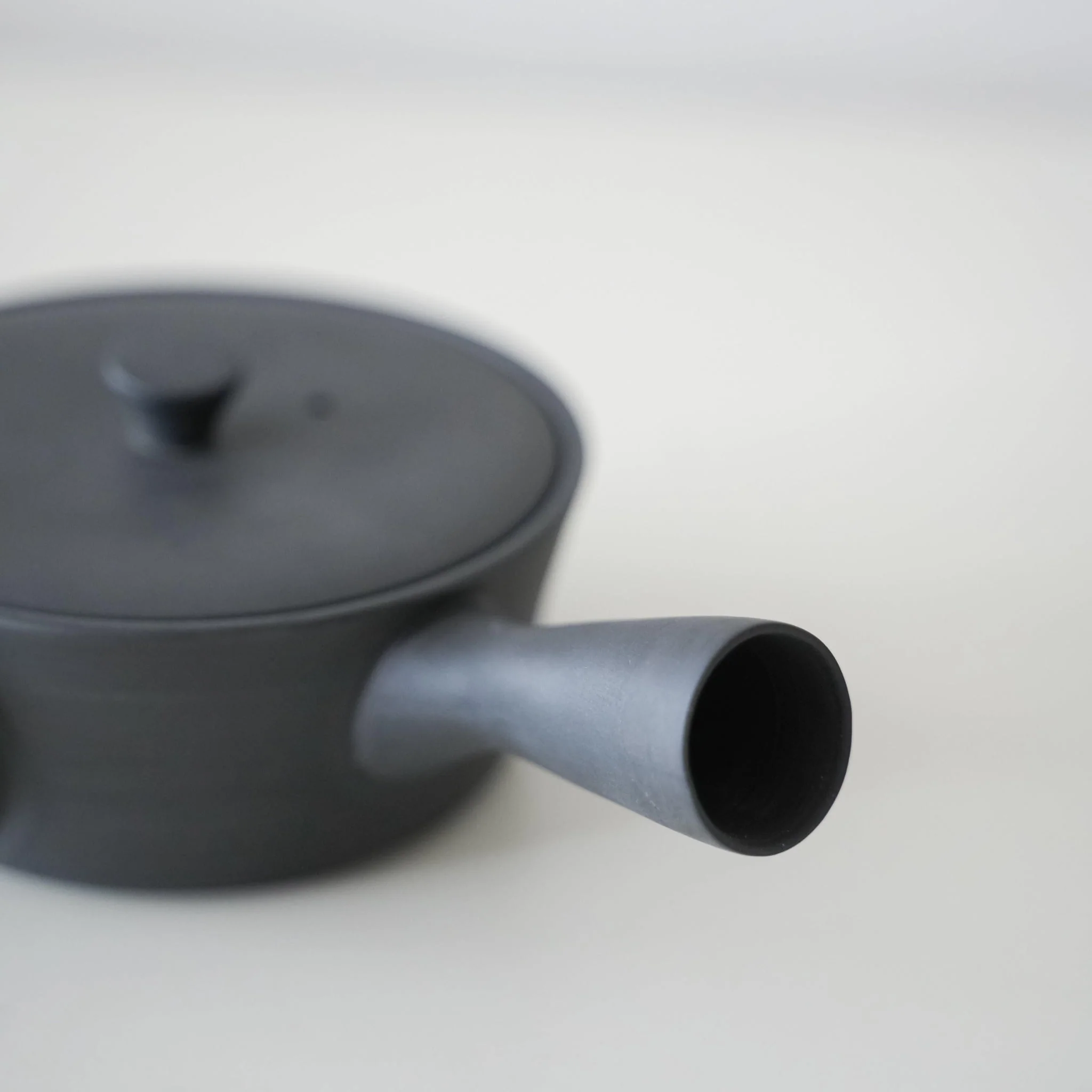 Japanese Sencha Teapot (with built-in tea strainer) - Black - Image 5