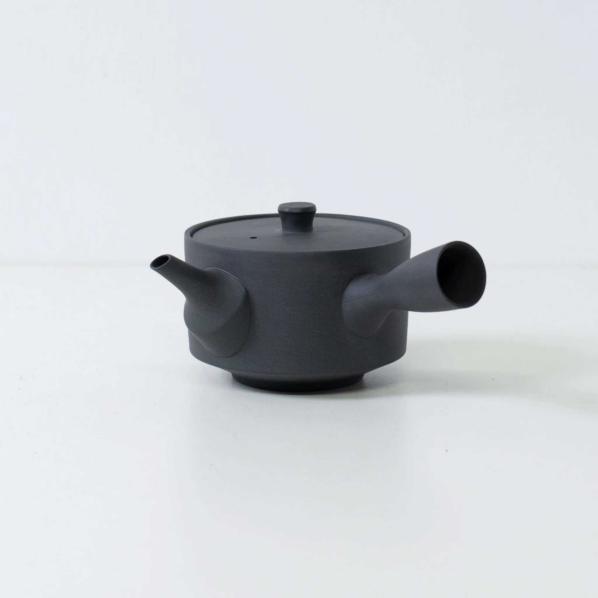 Japanese Tea Set "Sencha" - Black Kyusu Teapot (350cc) with 4 Teacups - Image 2