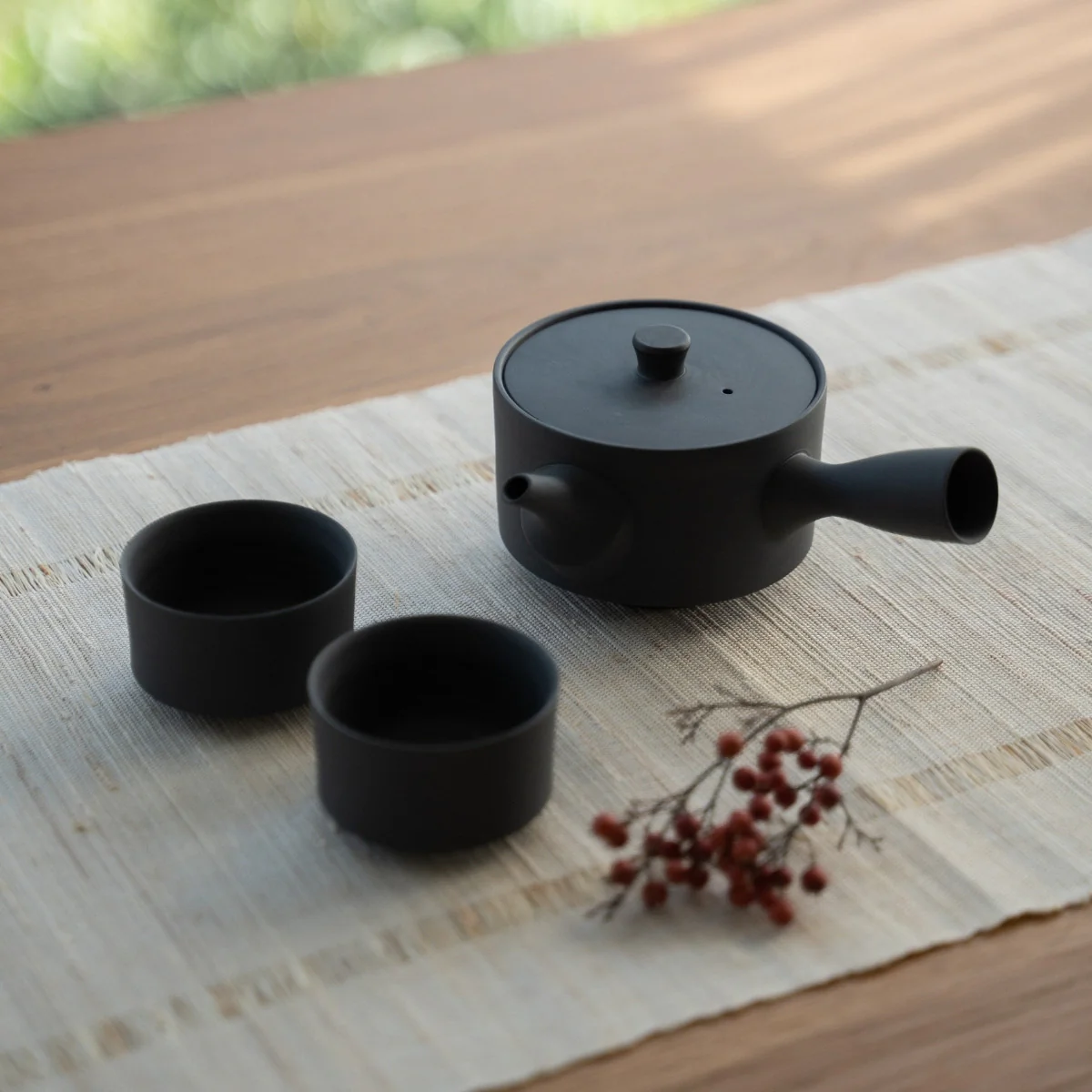 Japanese Tea Set "Sencha" - Black Kyusu Teapot (350cc) with 4 Teacups - Image 4