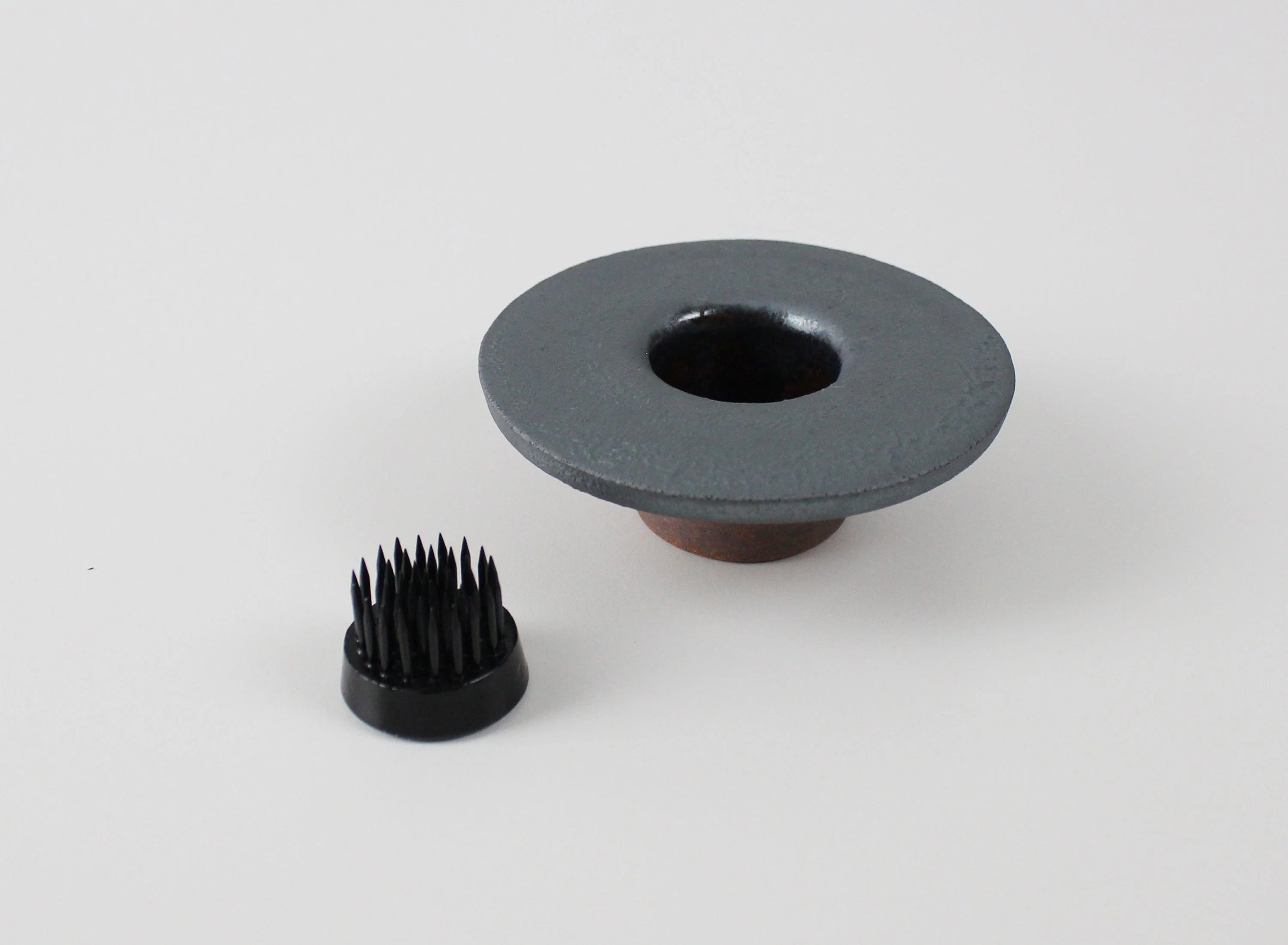 Japanese Ikebana Vase "Kenzan - aya 3set" - Image 6