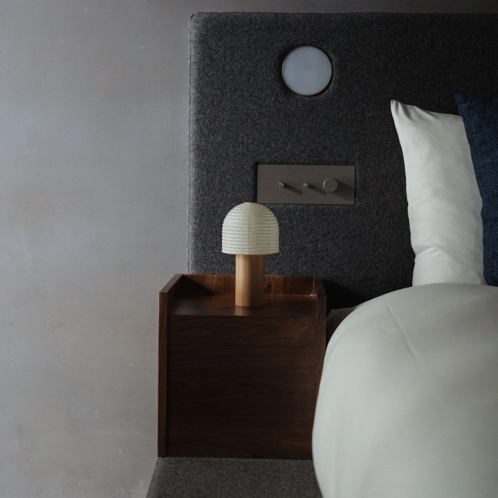 Japanese Paper Table Lamp “TORCHIN BELL” - Image 3