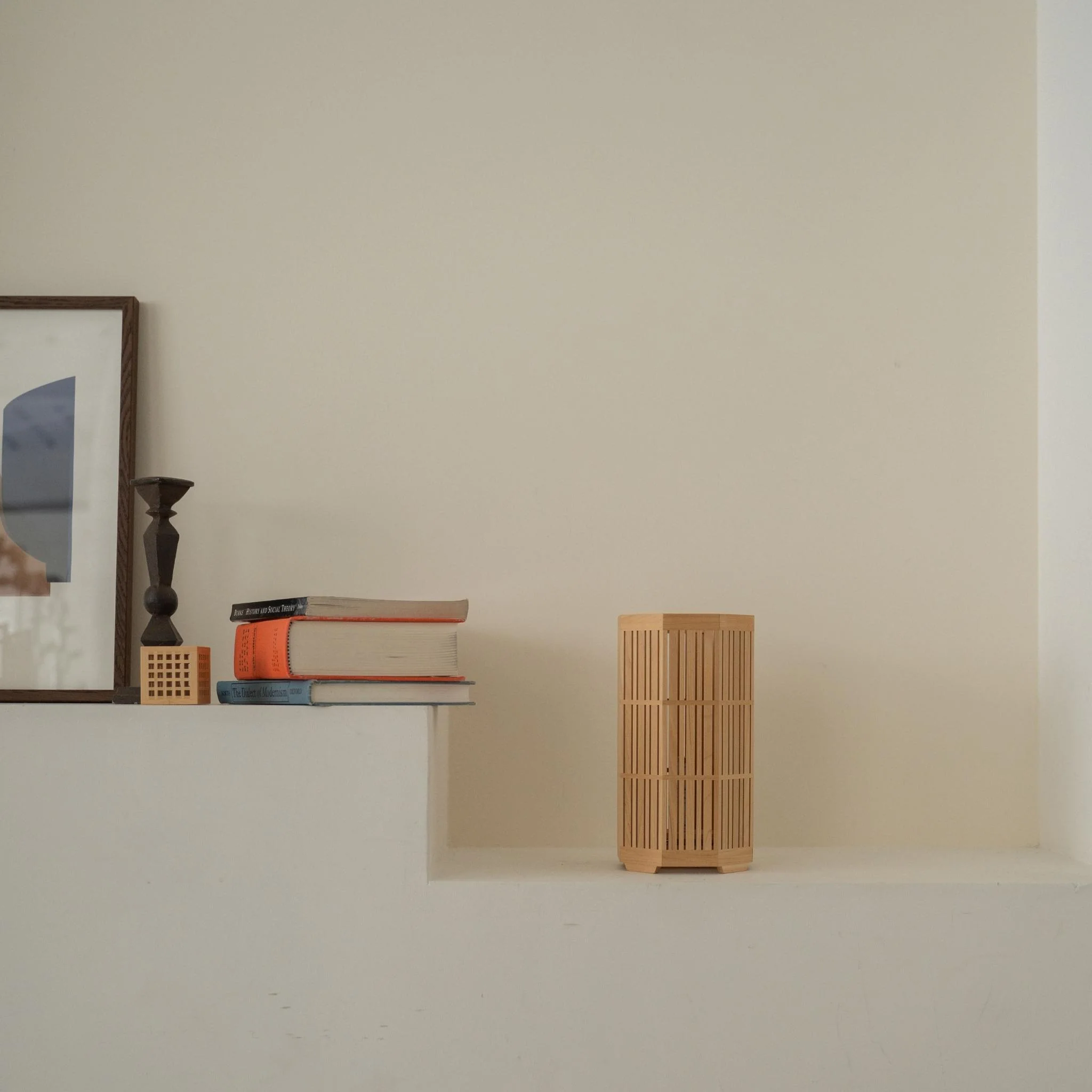 Japanese Wood Table Lamp "Kagayaki" - Image 4